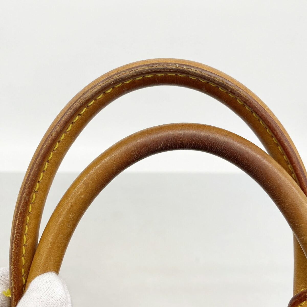 Louis Vuitton Brown Handbag (Pre-Owned)