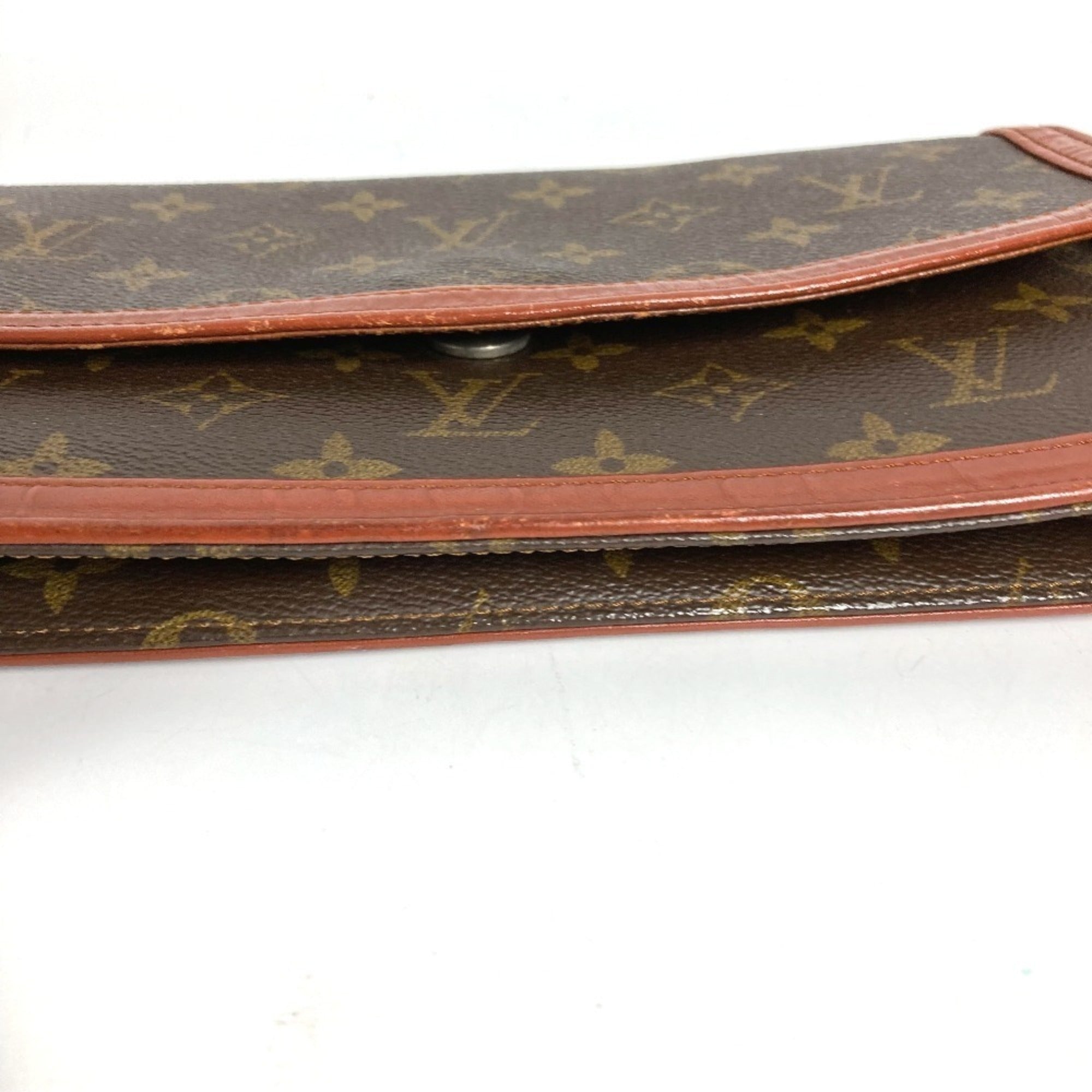 Louis Vuitton Brown Monogram Clutch Bag Handbag Pochette (Pre-Owned)