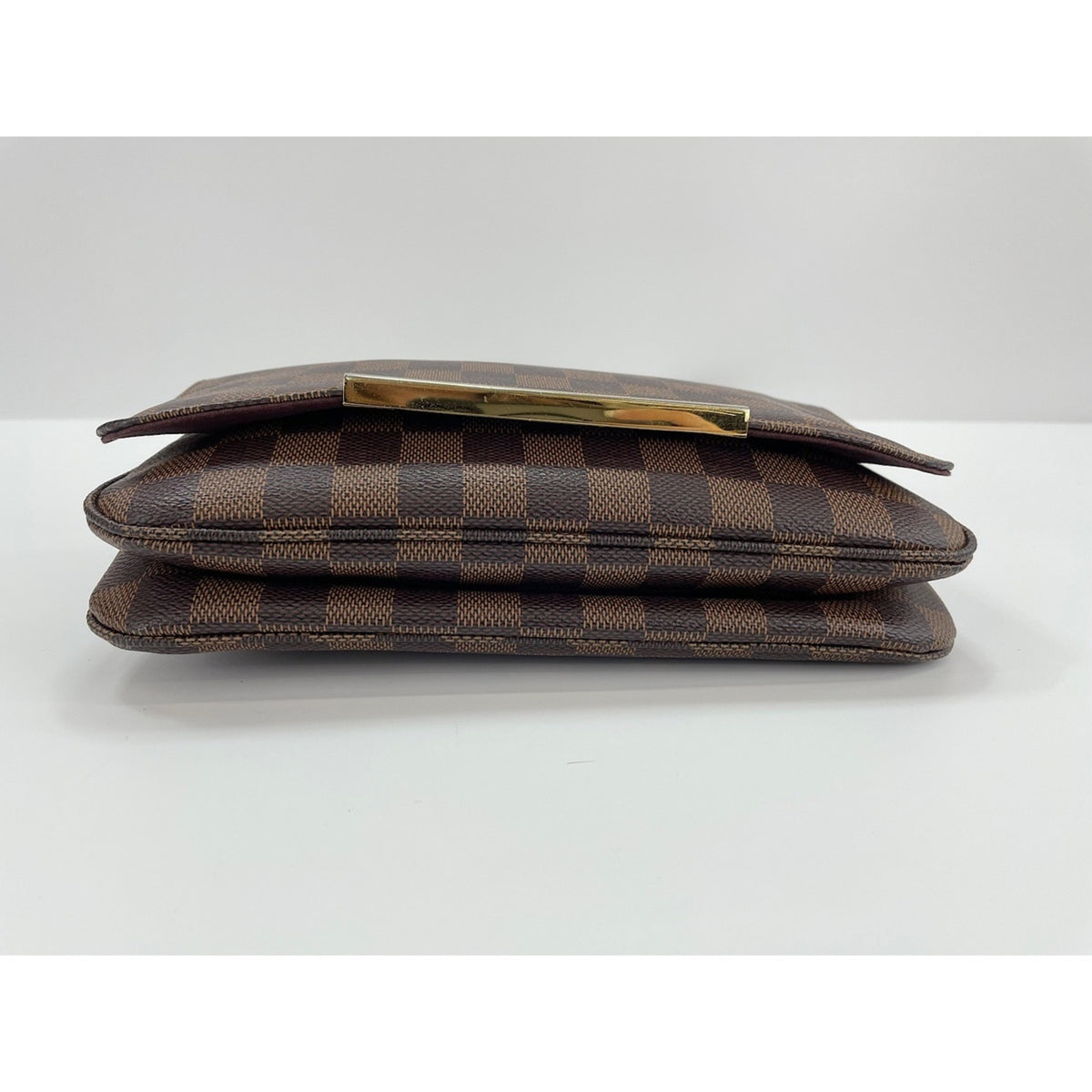 Louis Vuitton Brown Shoulder Bag (Pre-Owned)