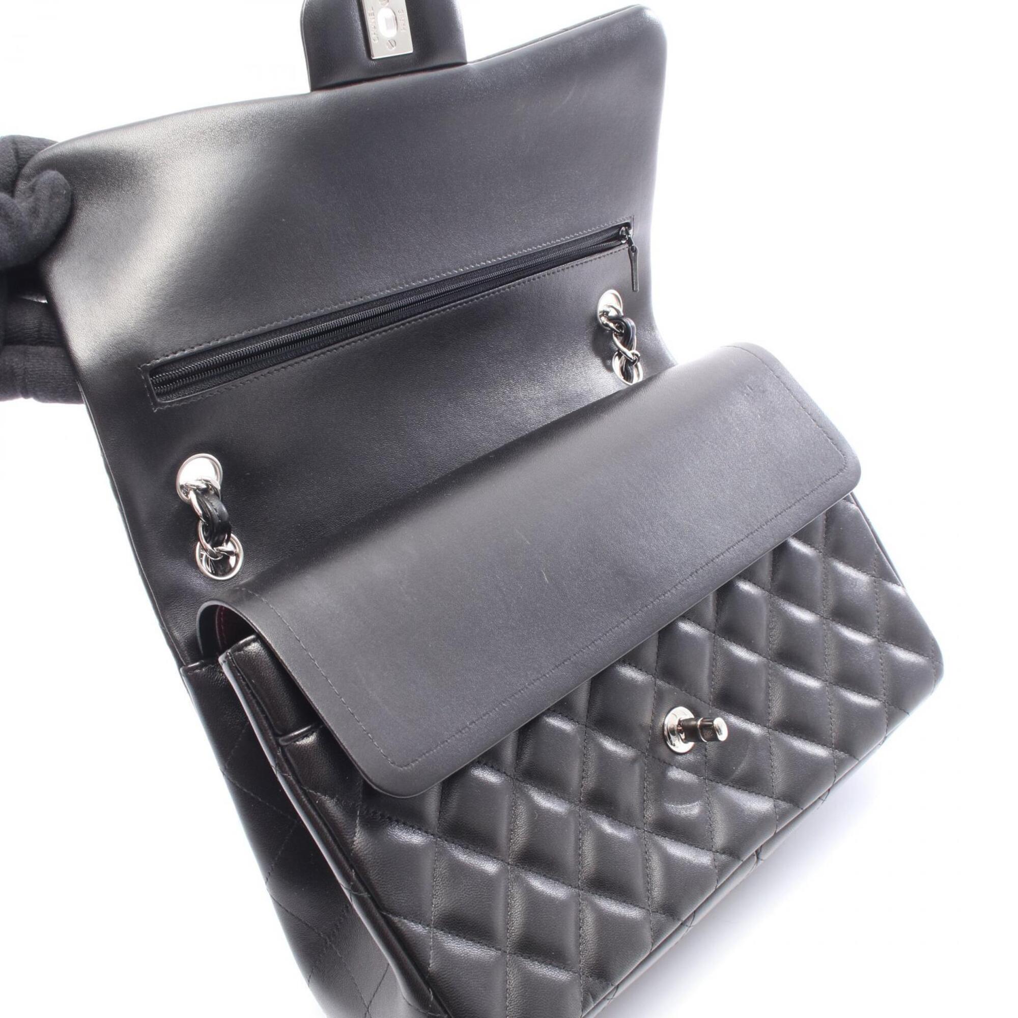 Chanel Black Leather Handbag Shoulder Bag (Pre-Owned)