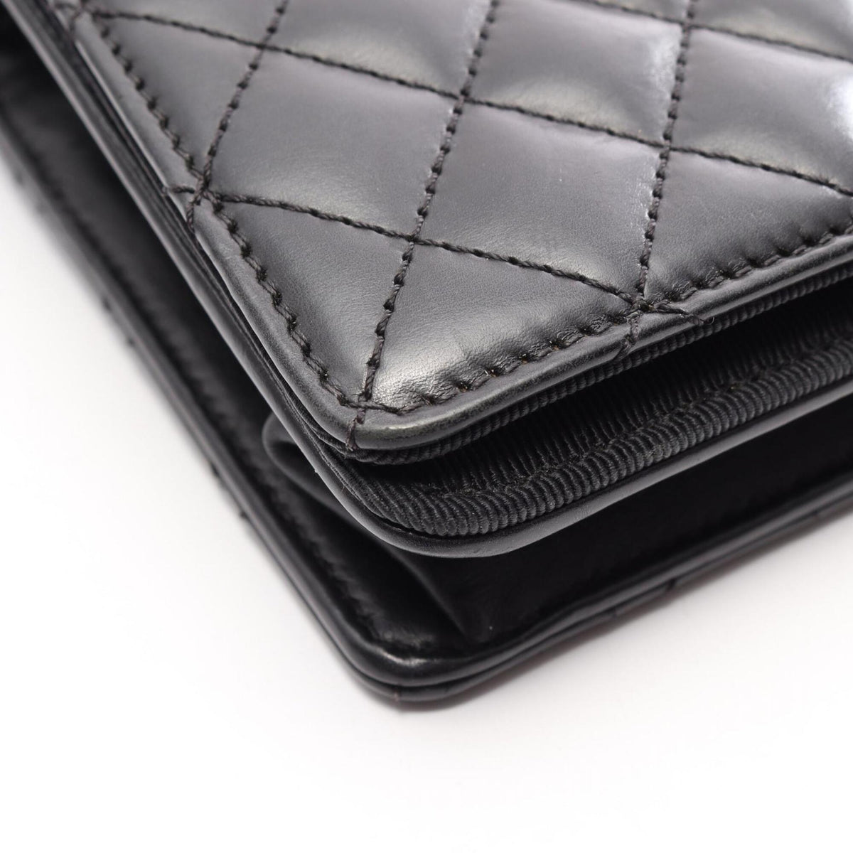 Chanel Black Leather Handbag Shoulder Bag (Pre-Owned)