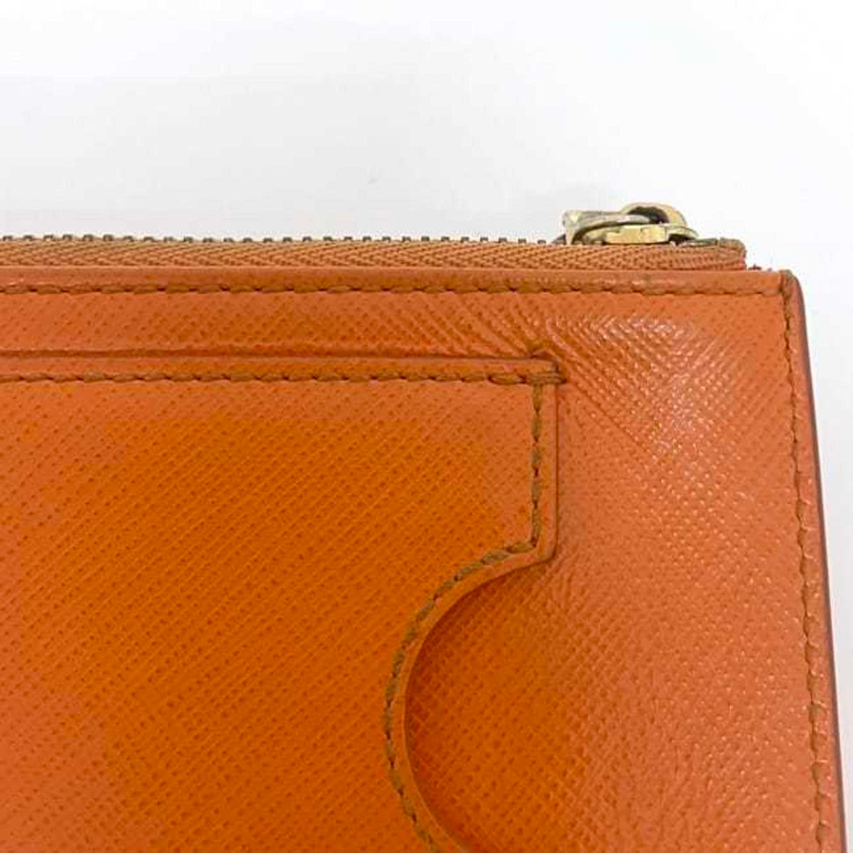 Salvatore Ferragamo Orange Leather Coin Purse/Coin Case (Pre-Owned)
