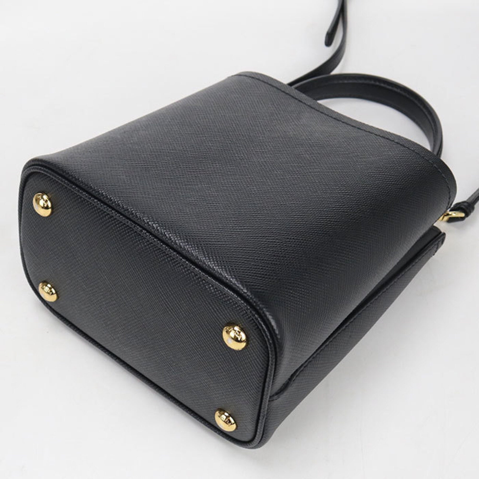 Prada Black Leather Handbag (Pre-Owned)