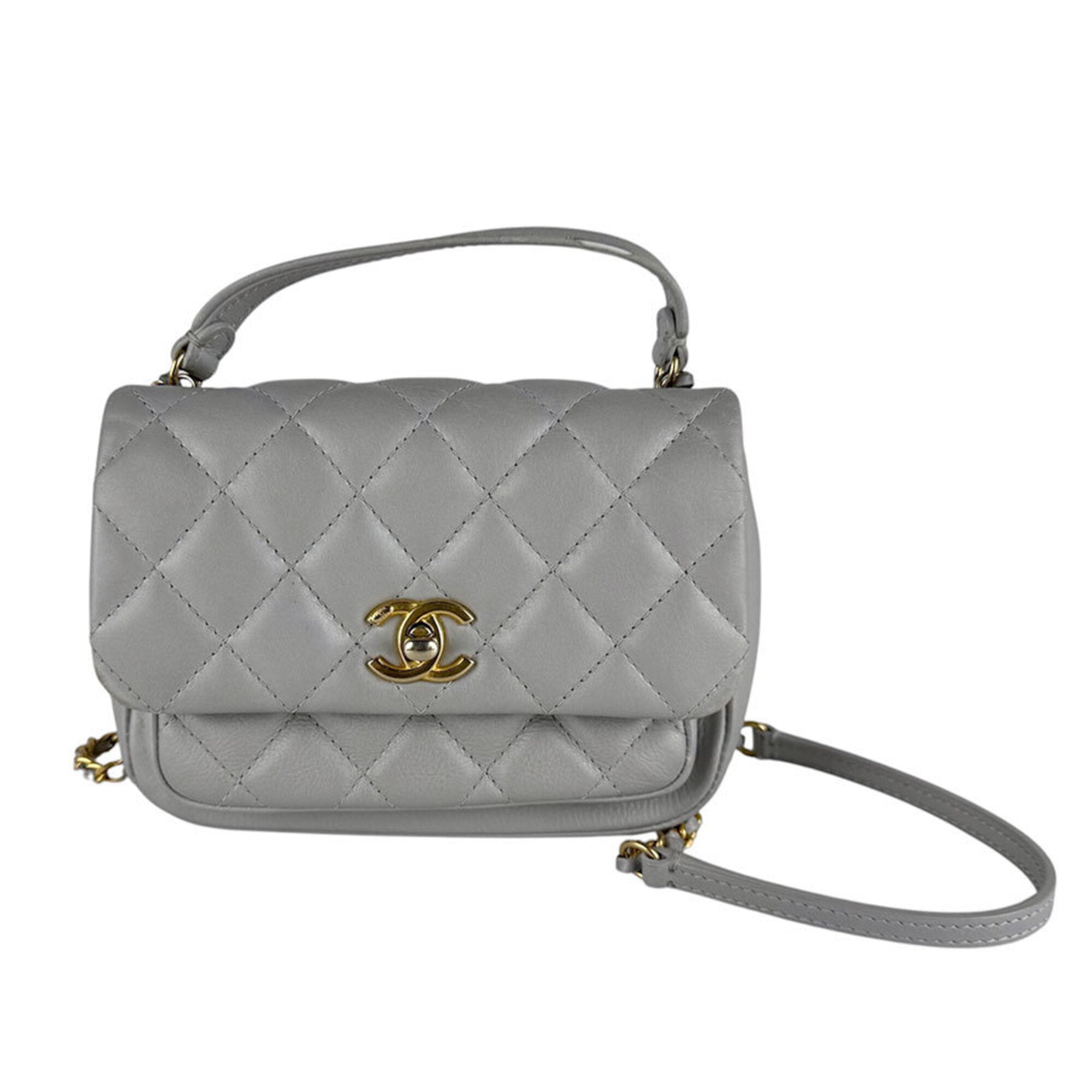 Chanel Gray Leather Shoulder Bag (Pre-Owned)