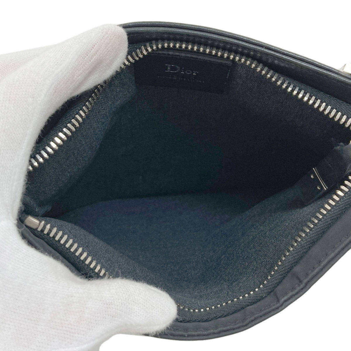 Christian Dior Black Leather Shoulder Bag (Pre-Owned)