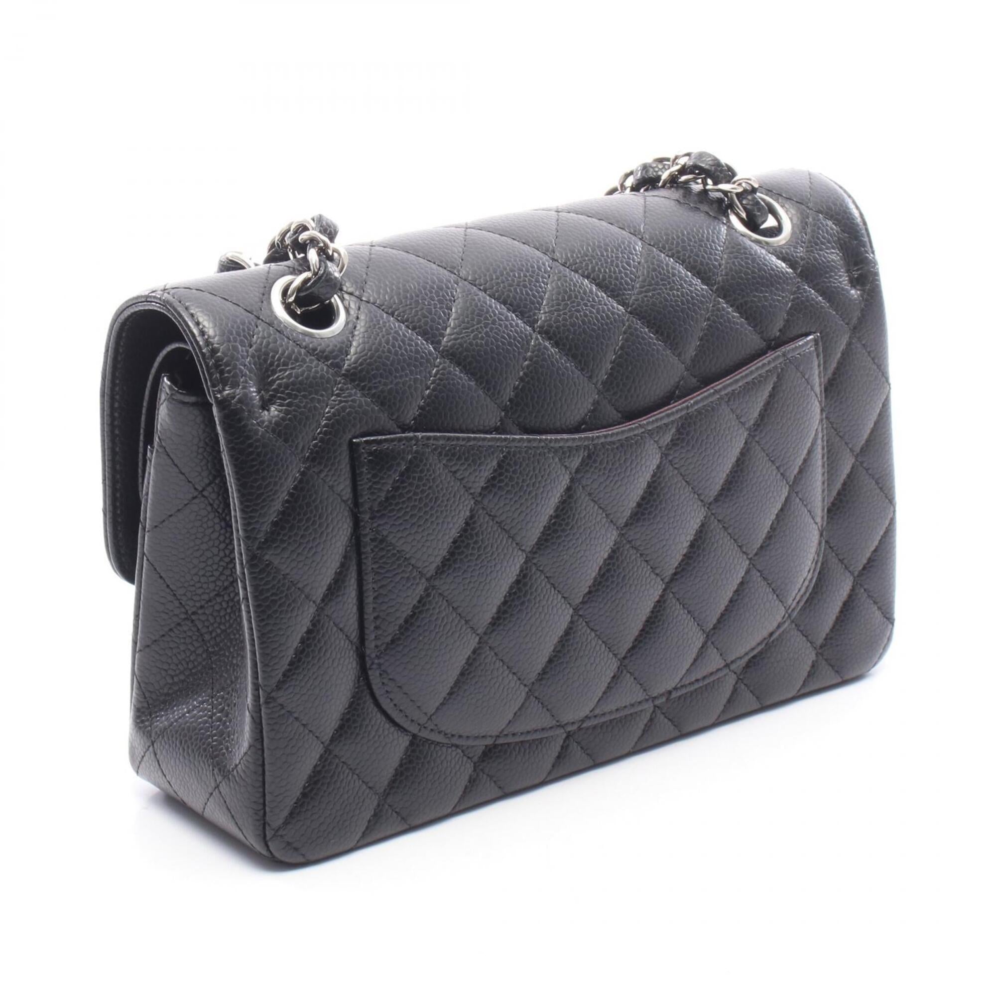 Chanel Black Grained Calfskin Shoulder Bag (Pre-Owned)