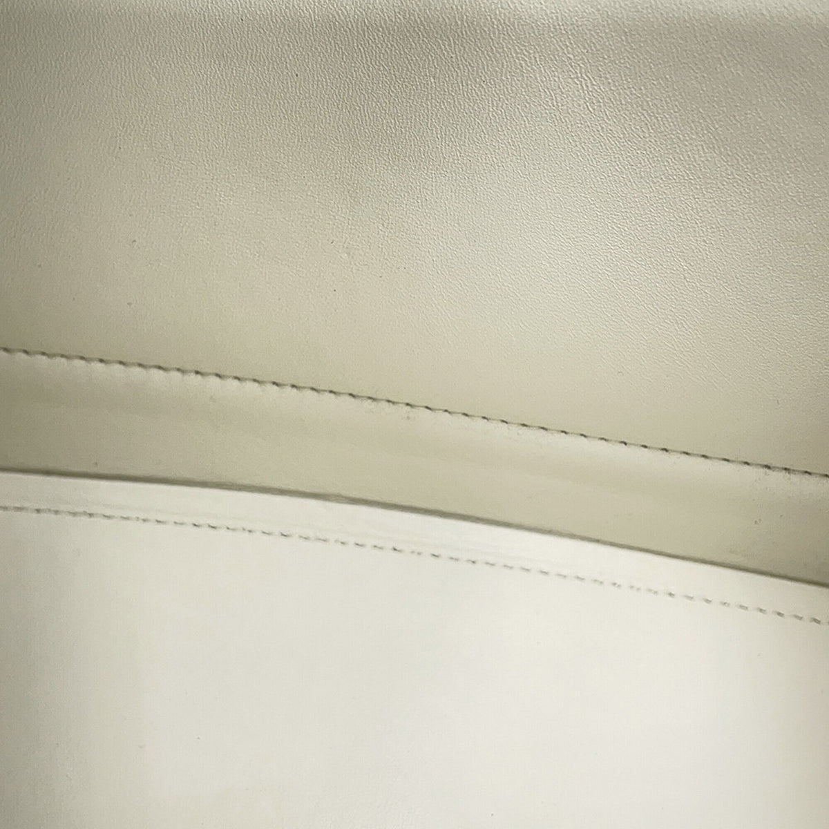 Balenciaga White Leather Handbag Shoulder Bag (Pre-Owned)