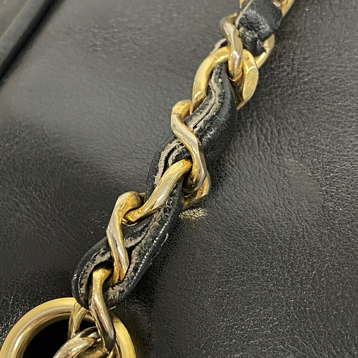 Chanel Black Leather Tote Bag (Pre-Owned)