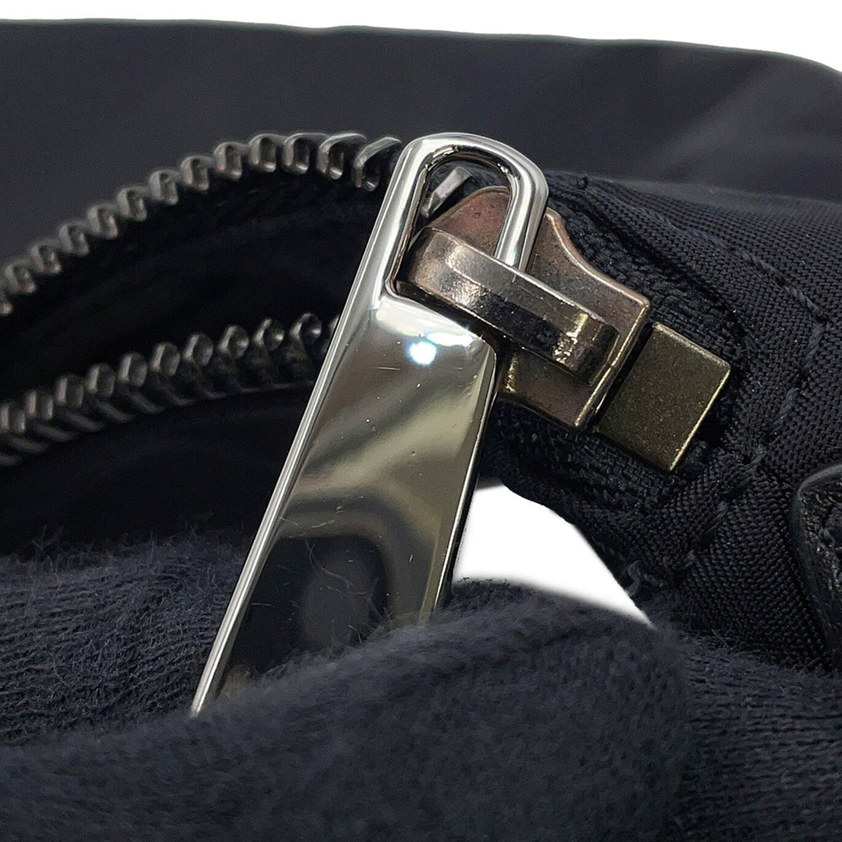 Jimmy Choo Black Nylon Shoulder Bag (Pre-Owned)