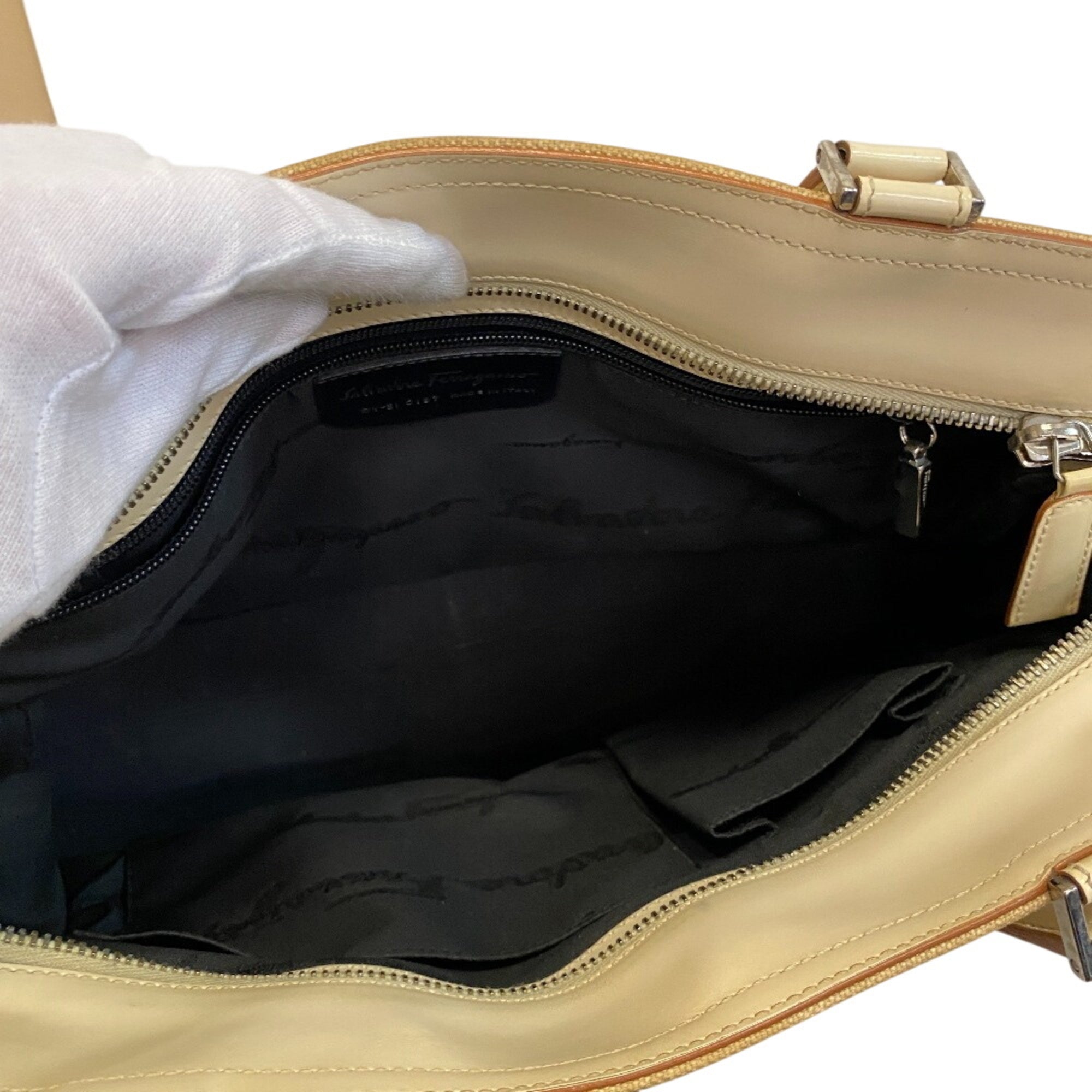 Salvatore Ferragamo Beige White Canvas Leather Handbag Shoulder Bag (Pre-Owned)