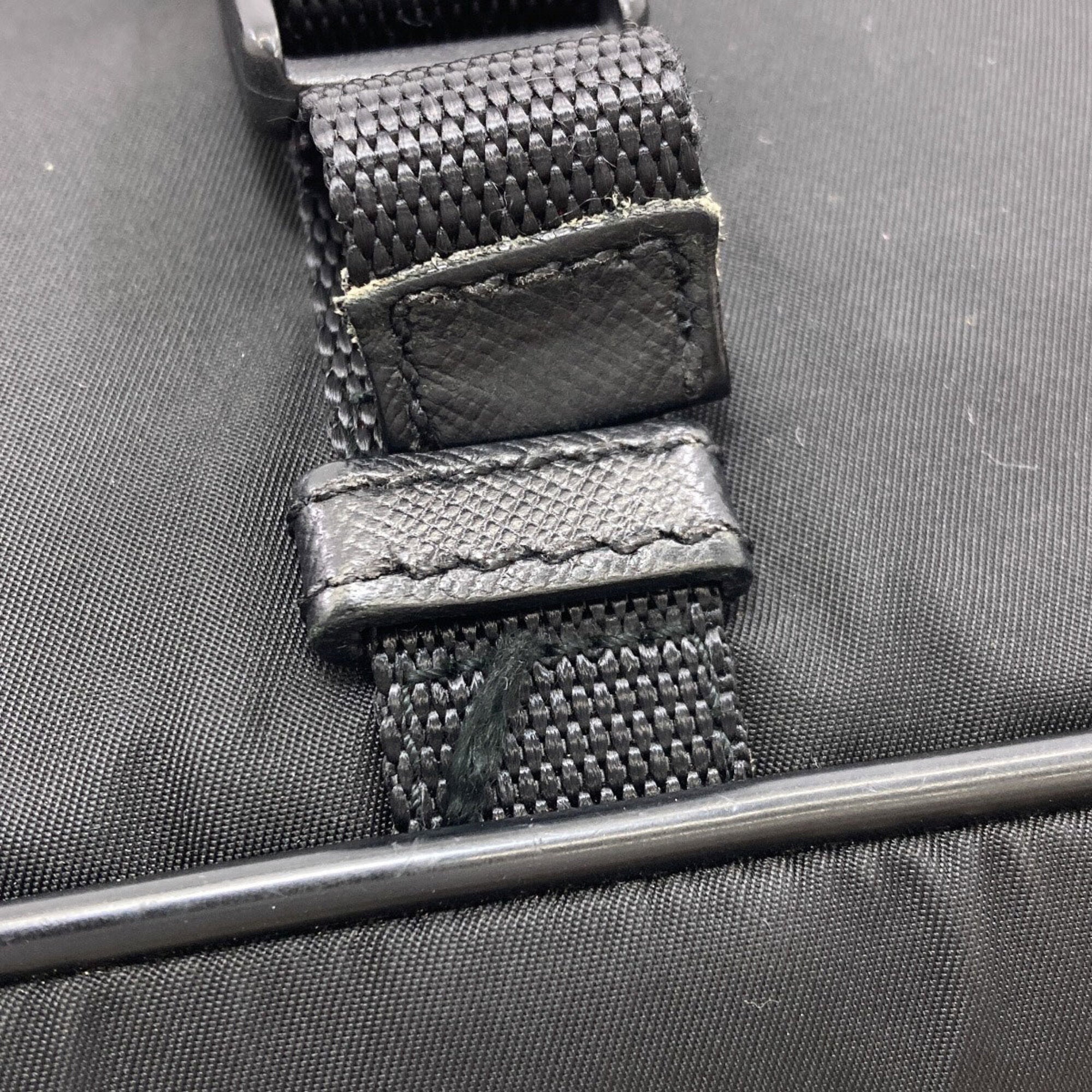 Prada Black Nylon Shoulder Bag (Pre-Owned)