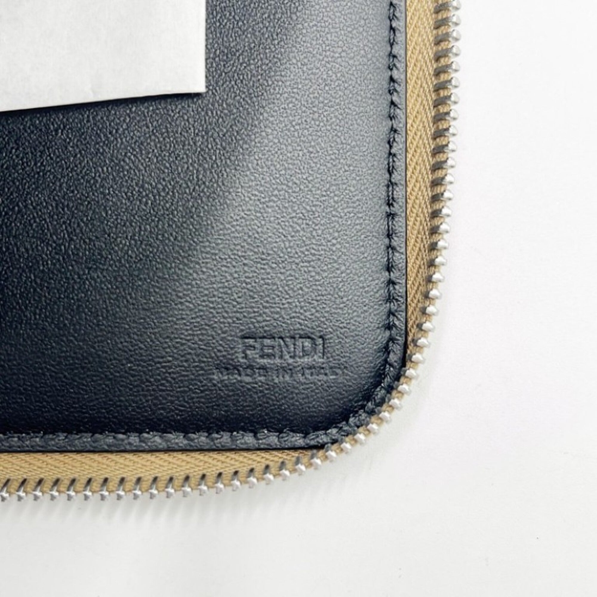Fendi Beige Leather Clutch Bag (Pre-Owned)