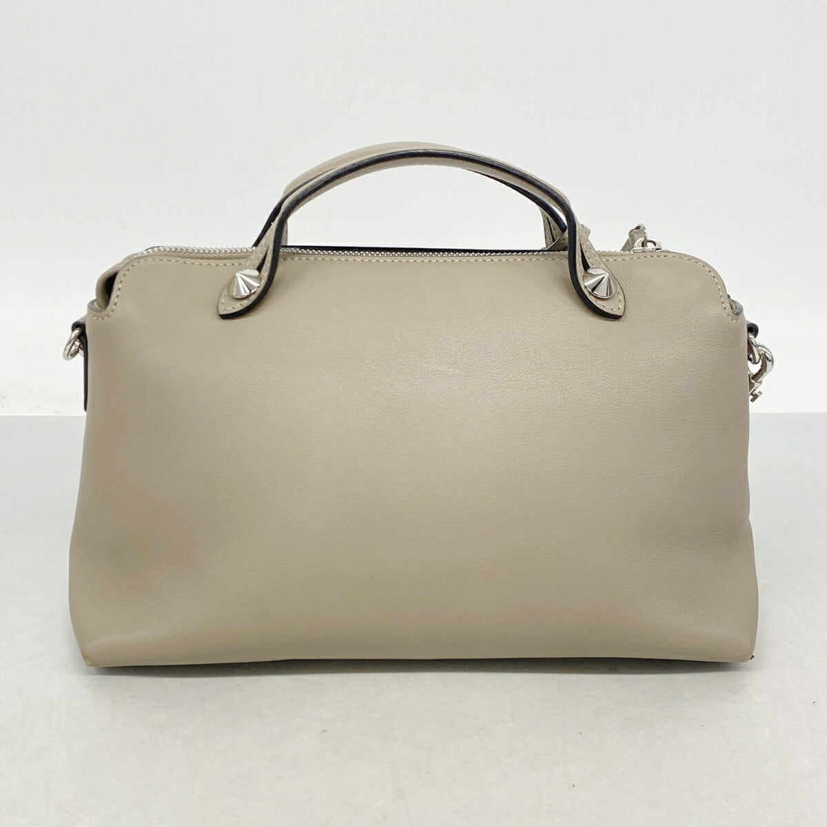Fendi Beige Leather Handbag (Pre-Owned)