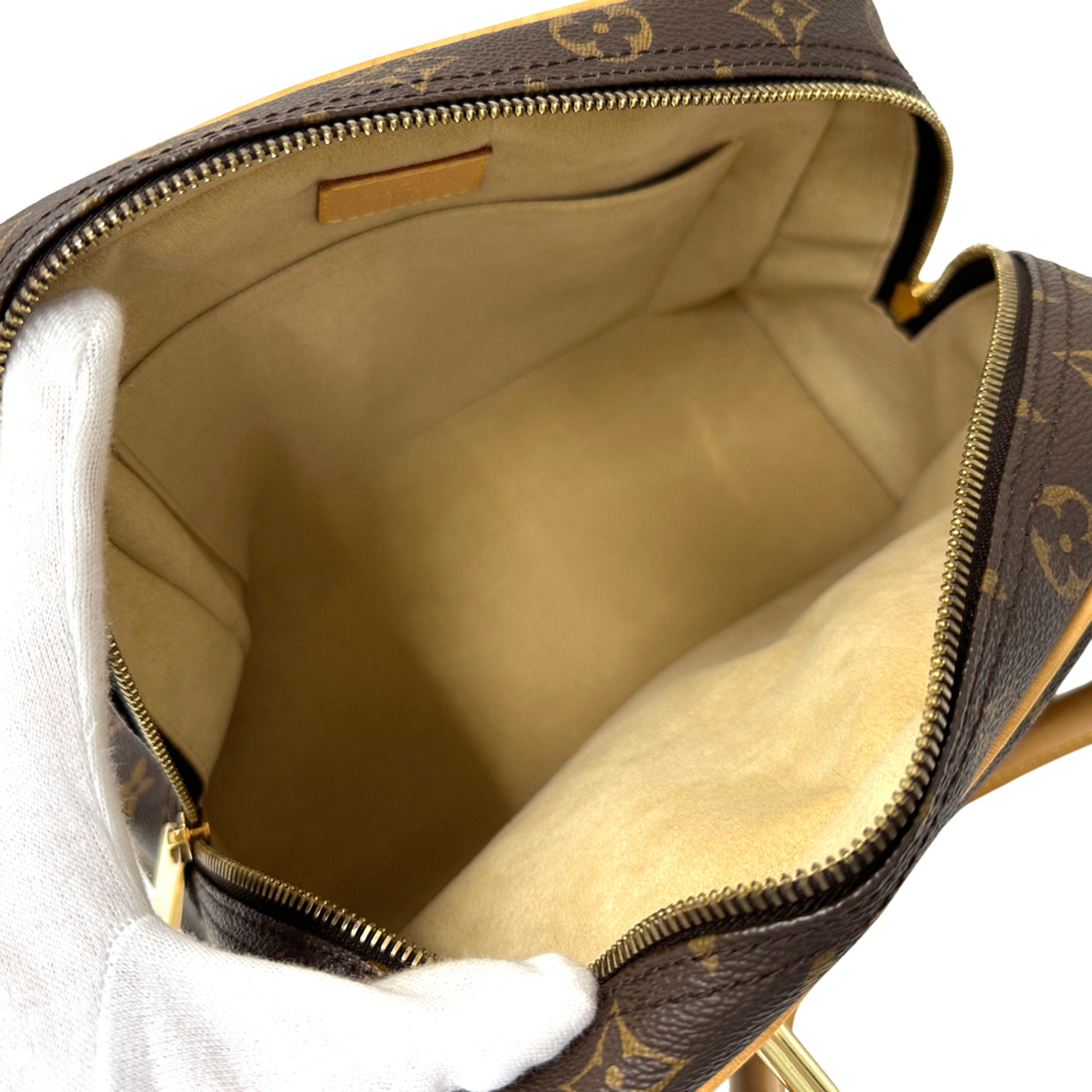 Louis Vuitton Brown Monogram Canvas Handbag (Pre-Owned)
