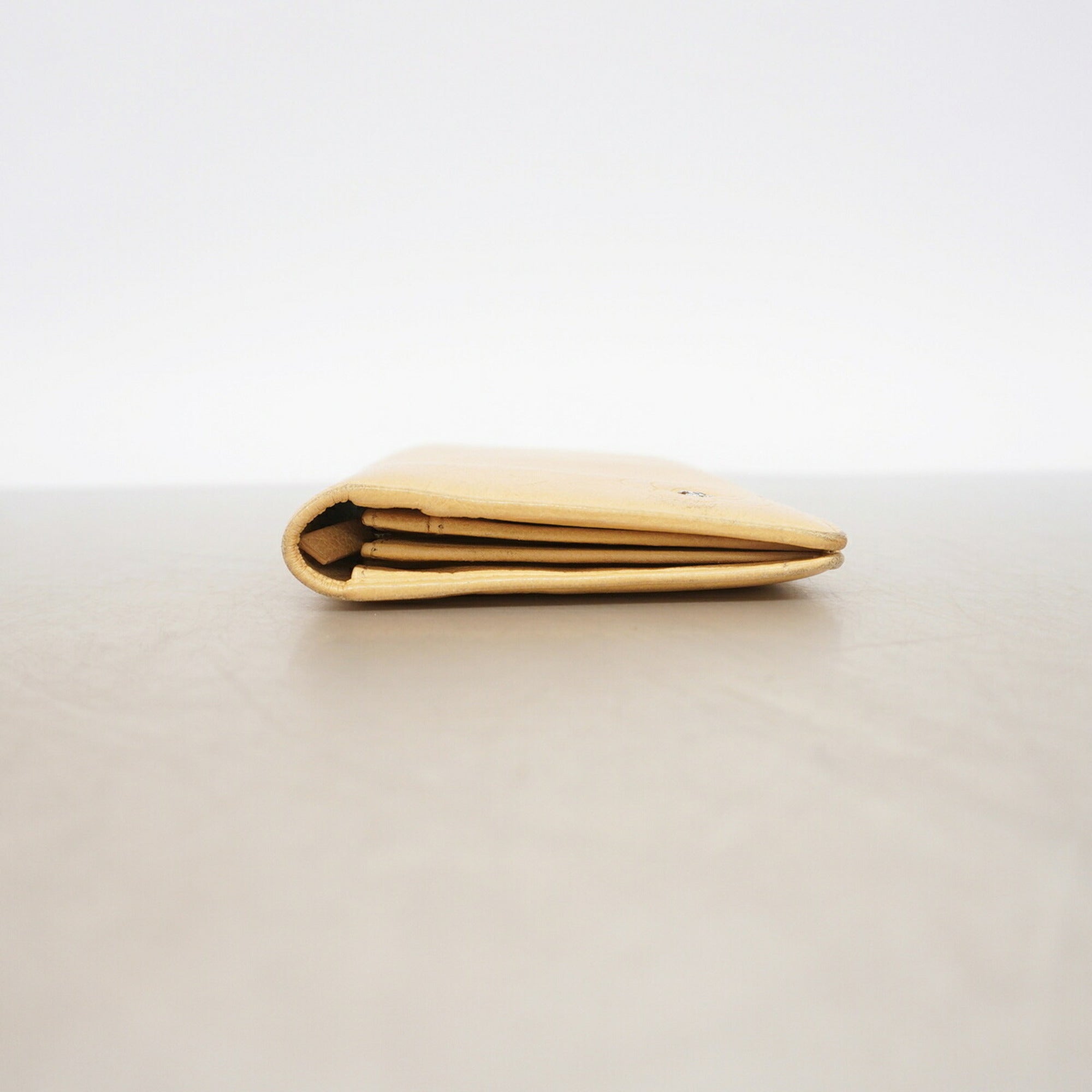 Chanel Beige Leather Long Wallet (Bi-Fold) (Pre-Owned)