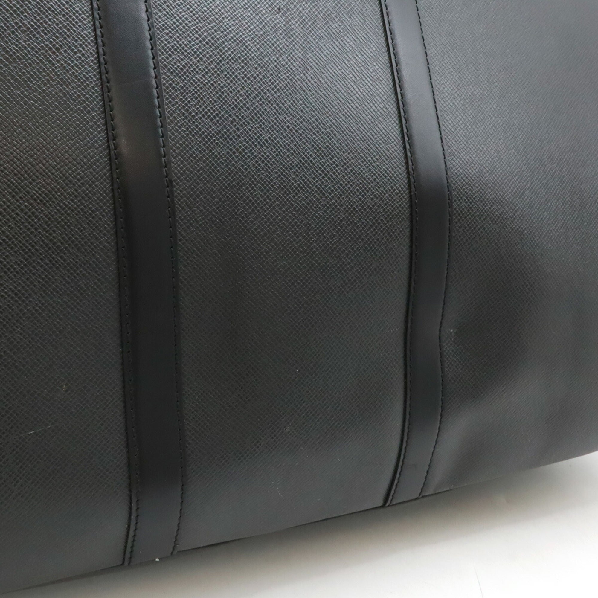Louis Vuitton Ardoise Black Taiga Leather Boston Bag (Pre-Owned)