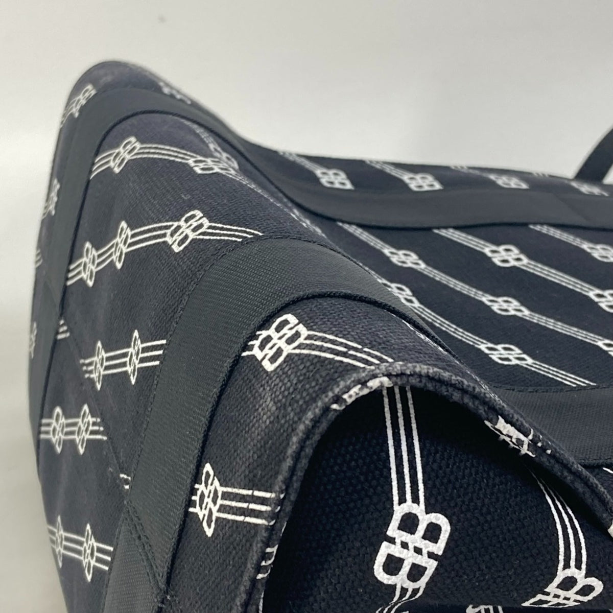 Balenciaga Black Cloth Handbag (Pre-Owned)