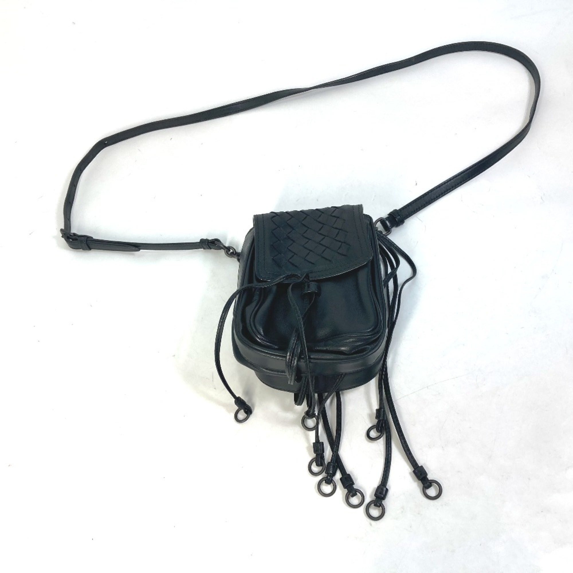 Bottega Veneta Black Leather Shoulder Bag (Pre-Owned)