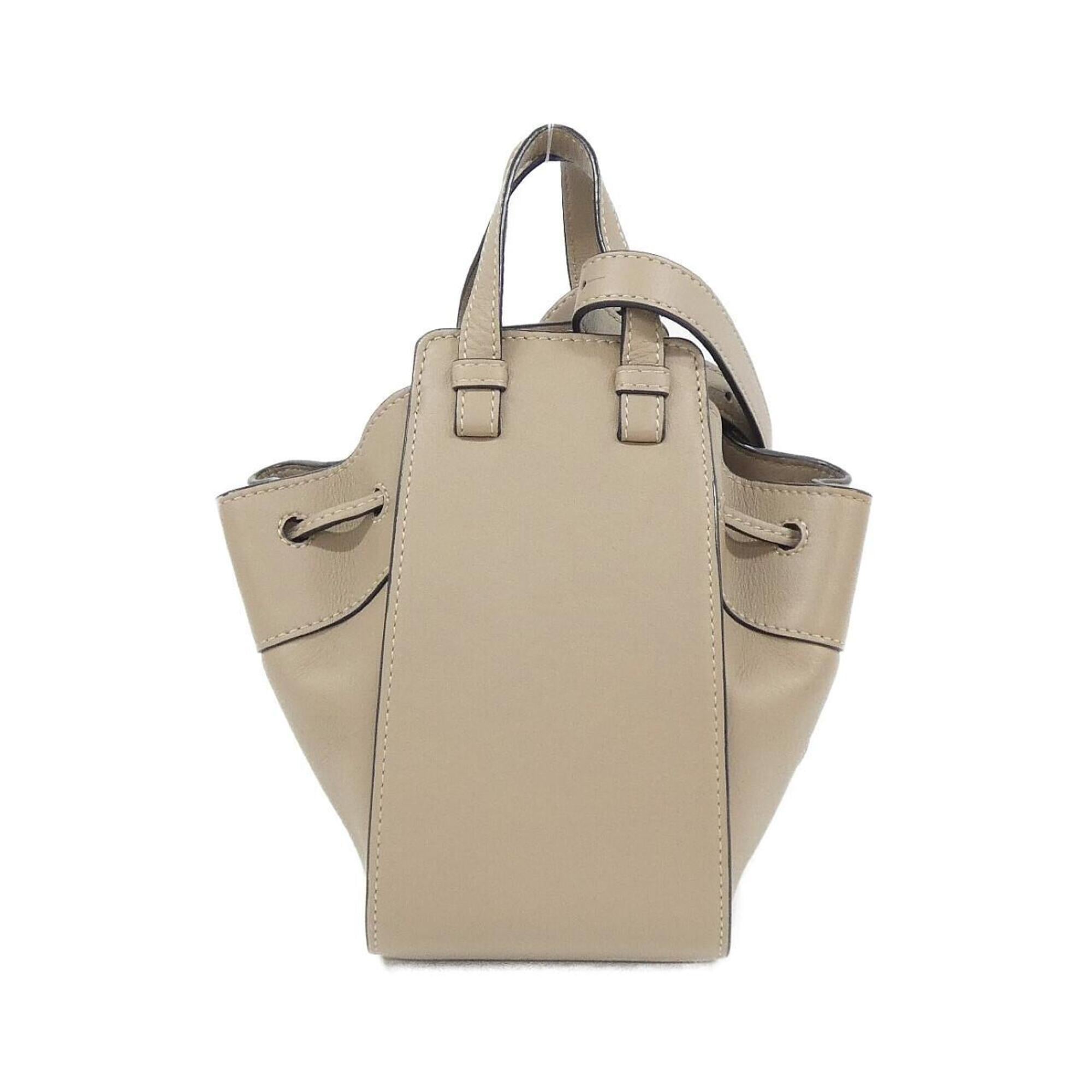 Loewe Sand Leather Shoulder Bag (Pre-Owned)