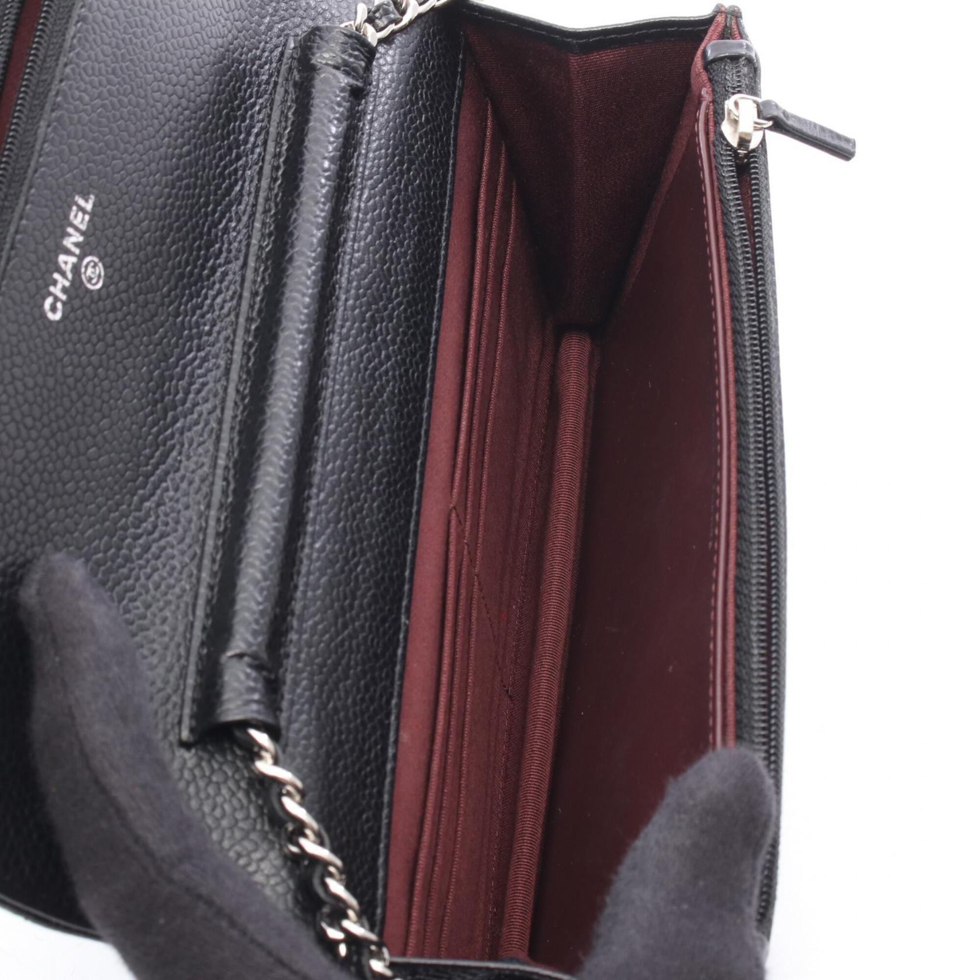 Chanel Black Grained Calfskin Handbag Shoulder Bag (Pre-Owned)