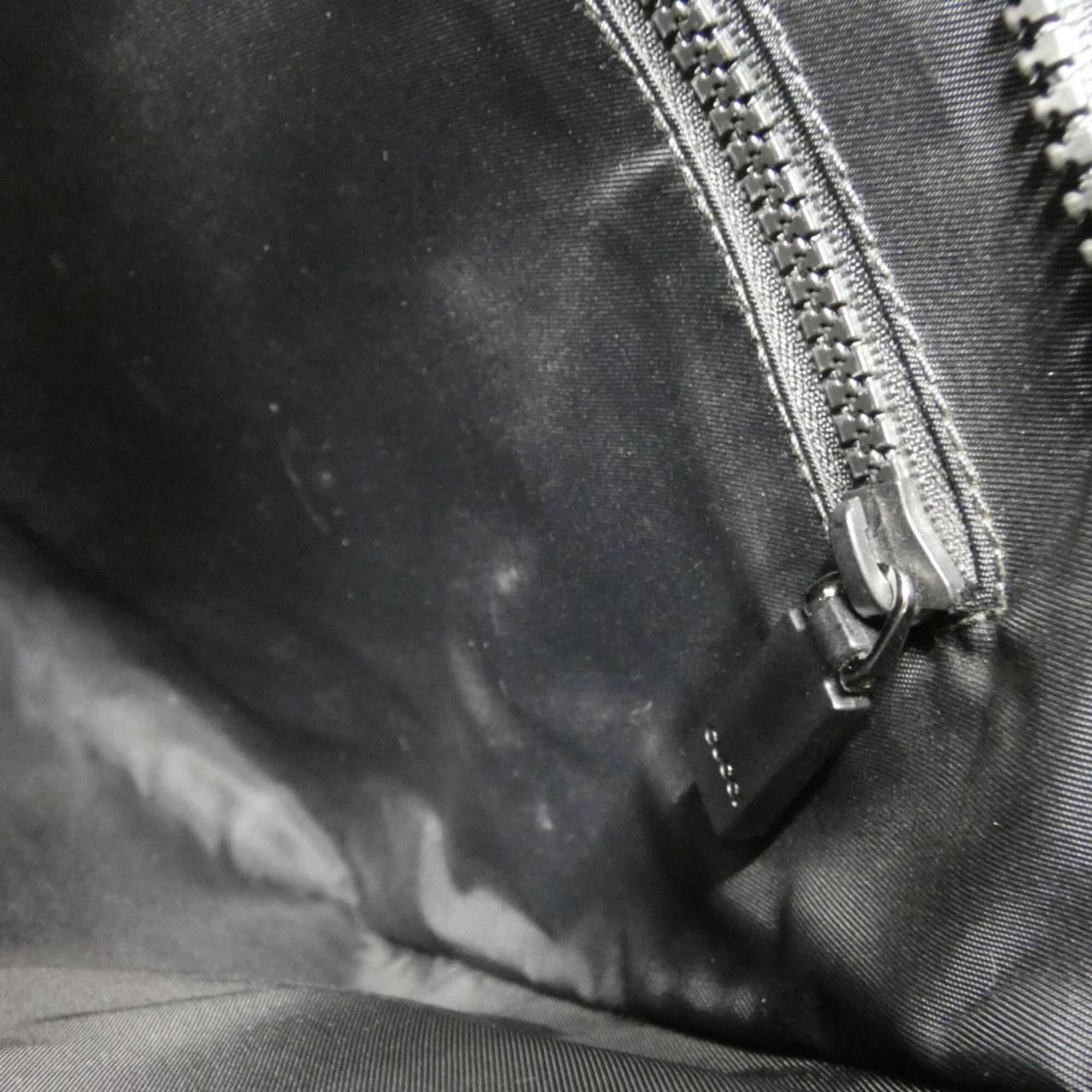 Gucci Black White Pvc Shoulder Bag (Pre-Owned)