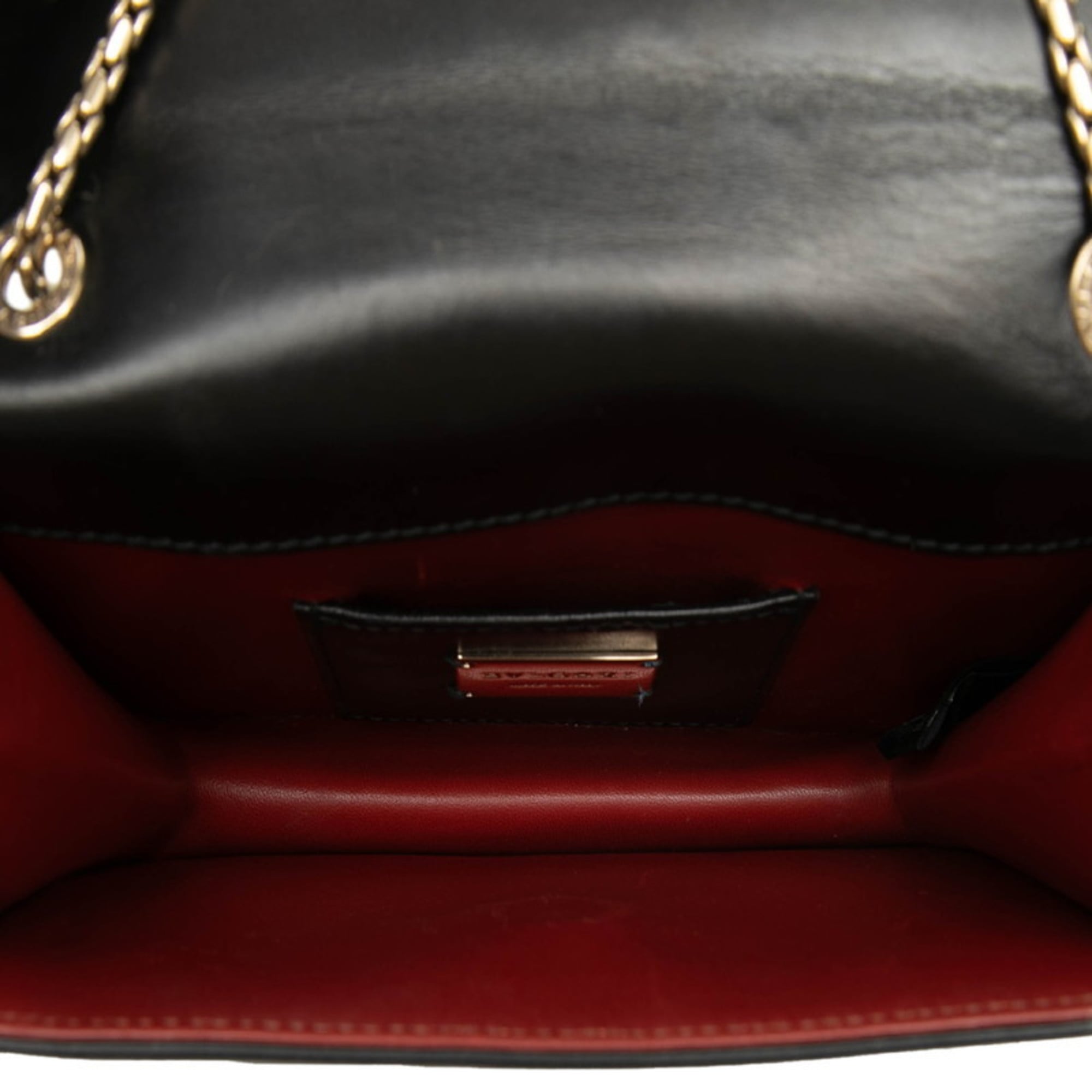 Bvlgari Black Leather Shoulder Bag (Pre-Owned)