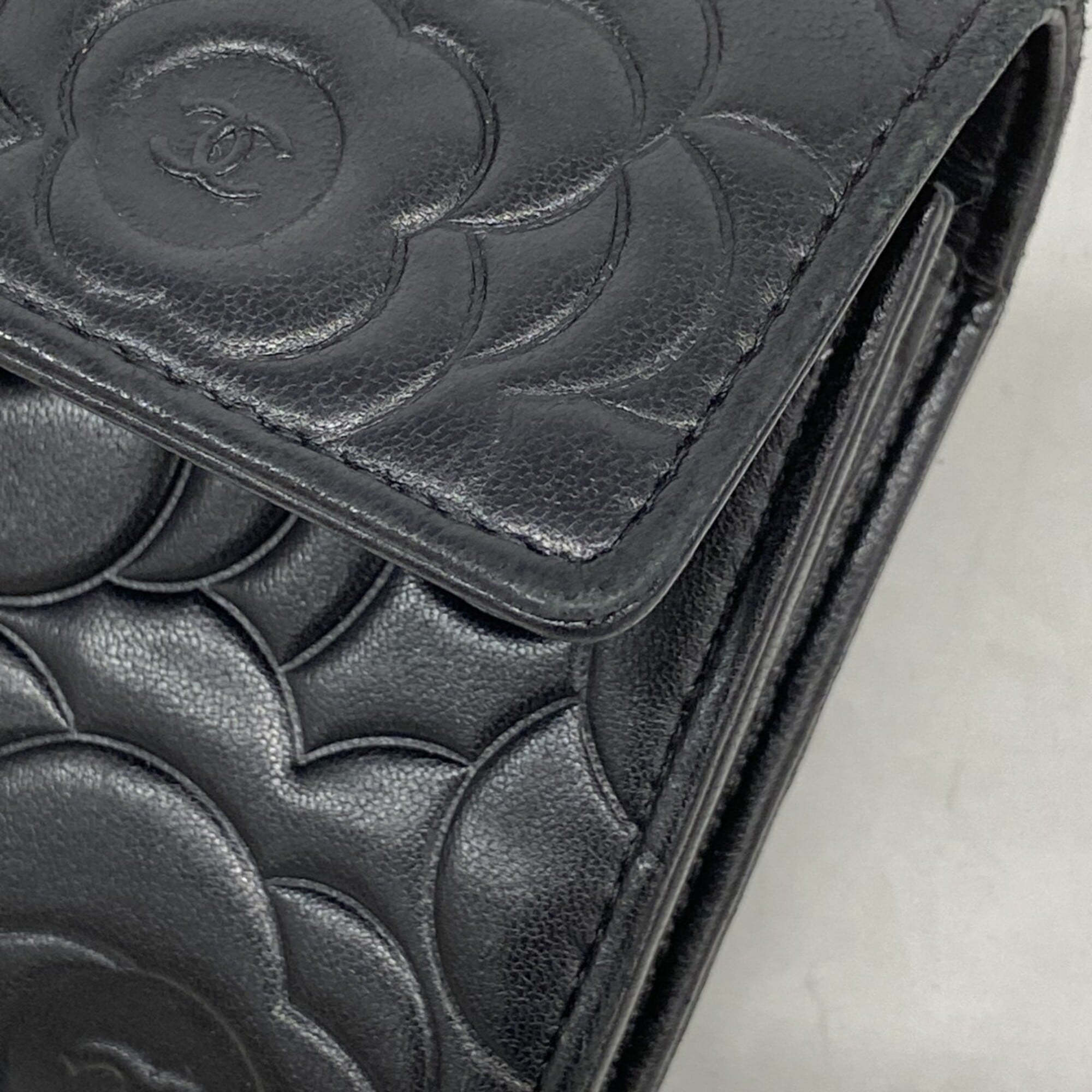 Chanel Black Leather Long Wallet (Bi-Fold) (Pre-Owned)