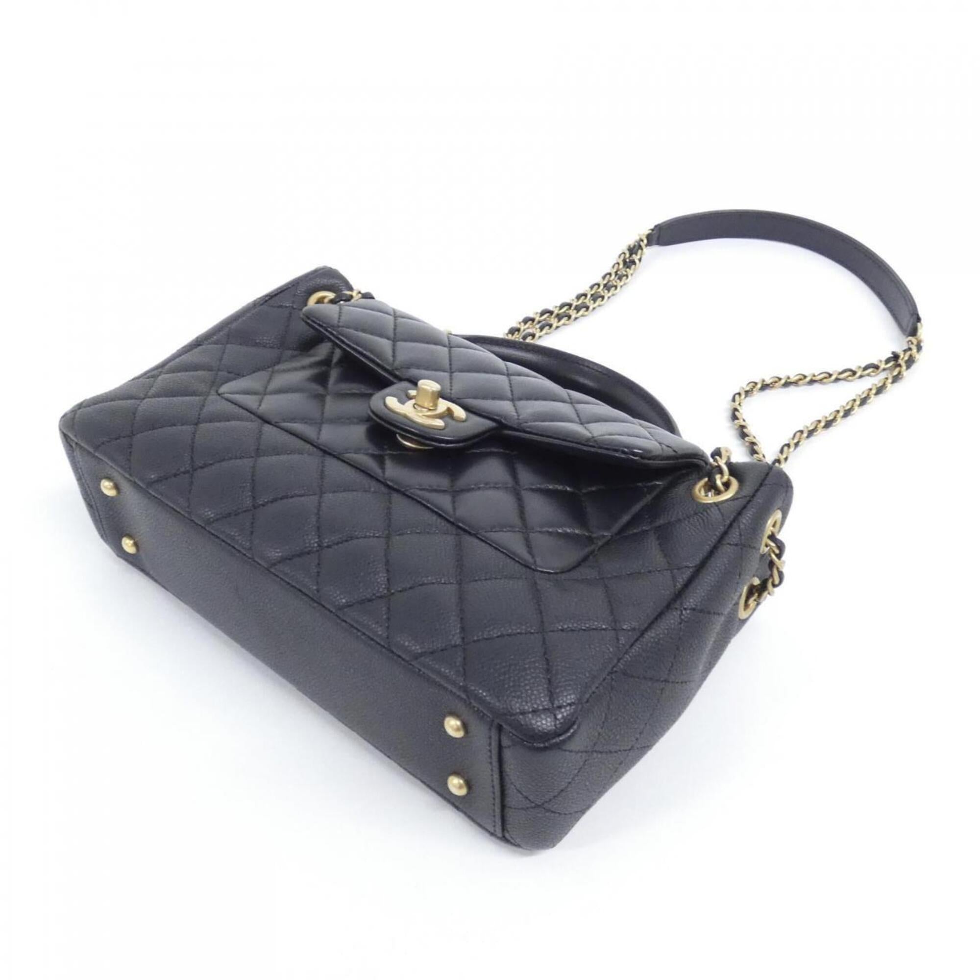 Chanel Black Grained Calfskin Leather Handbag (Pre-Owned)