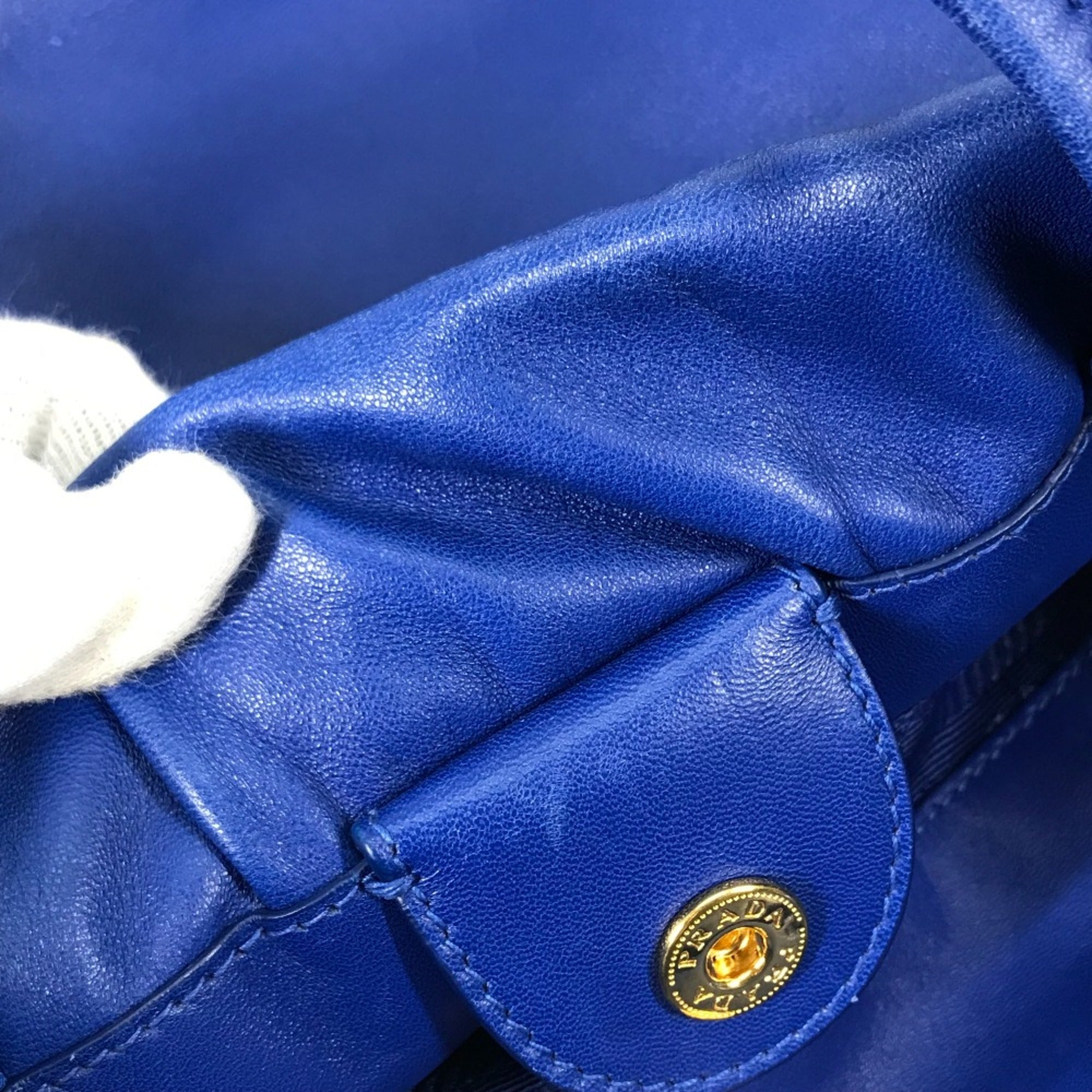 Prada Blue Leather Handbag (Pre-Owned)