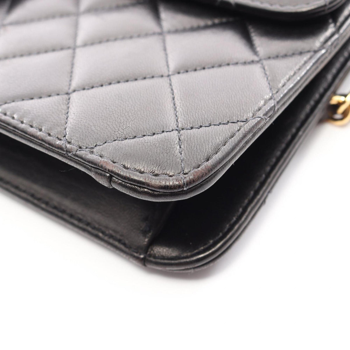 Chanel Black Leather Handbag Shoulder Bag (Pre-Owned)