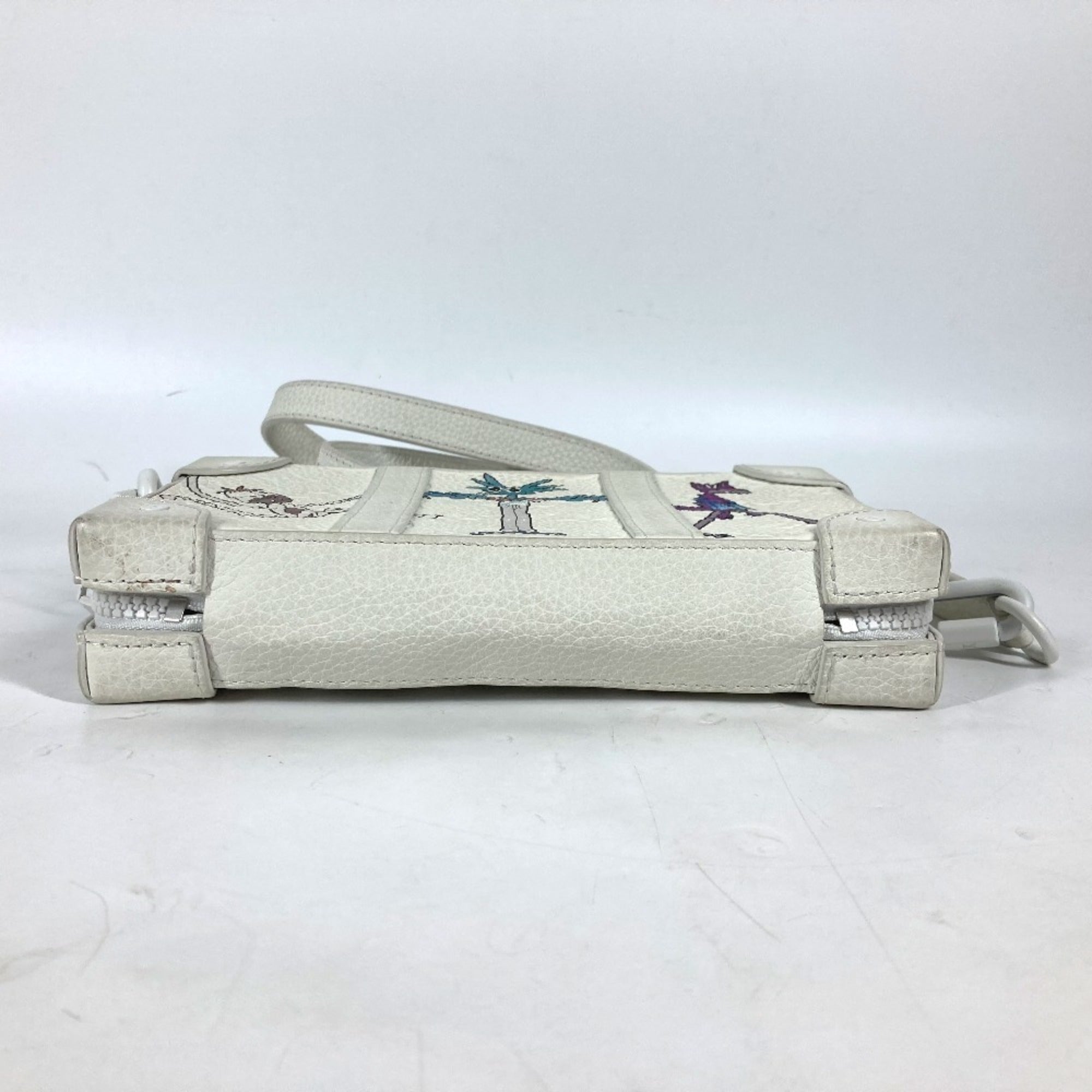 Louis Vuitton White Leather Clutch Bag Shoulder Bag (Pre-Owned)