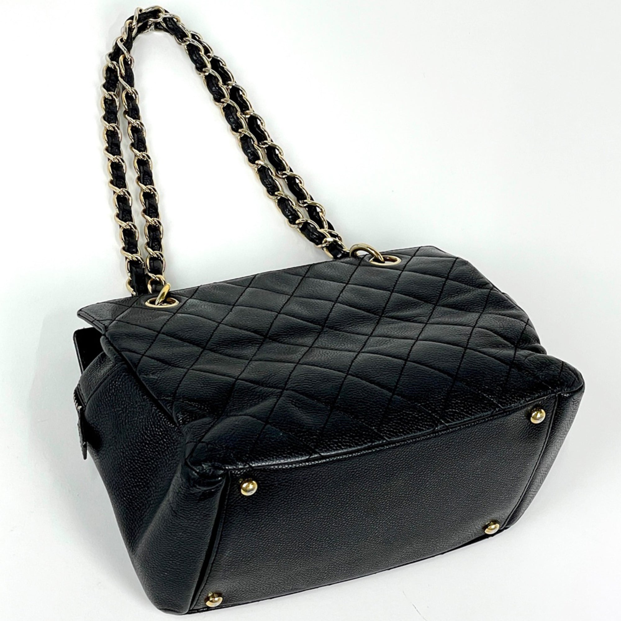 Chanel Black Grained Calfskin Tote Bag (Pre-Owned)