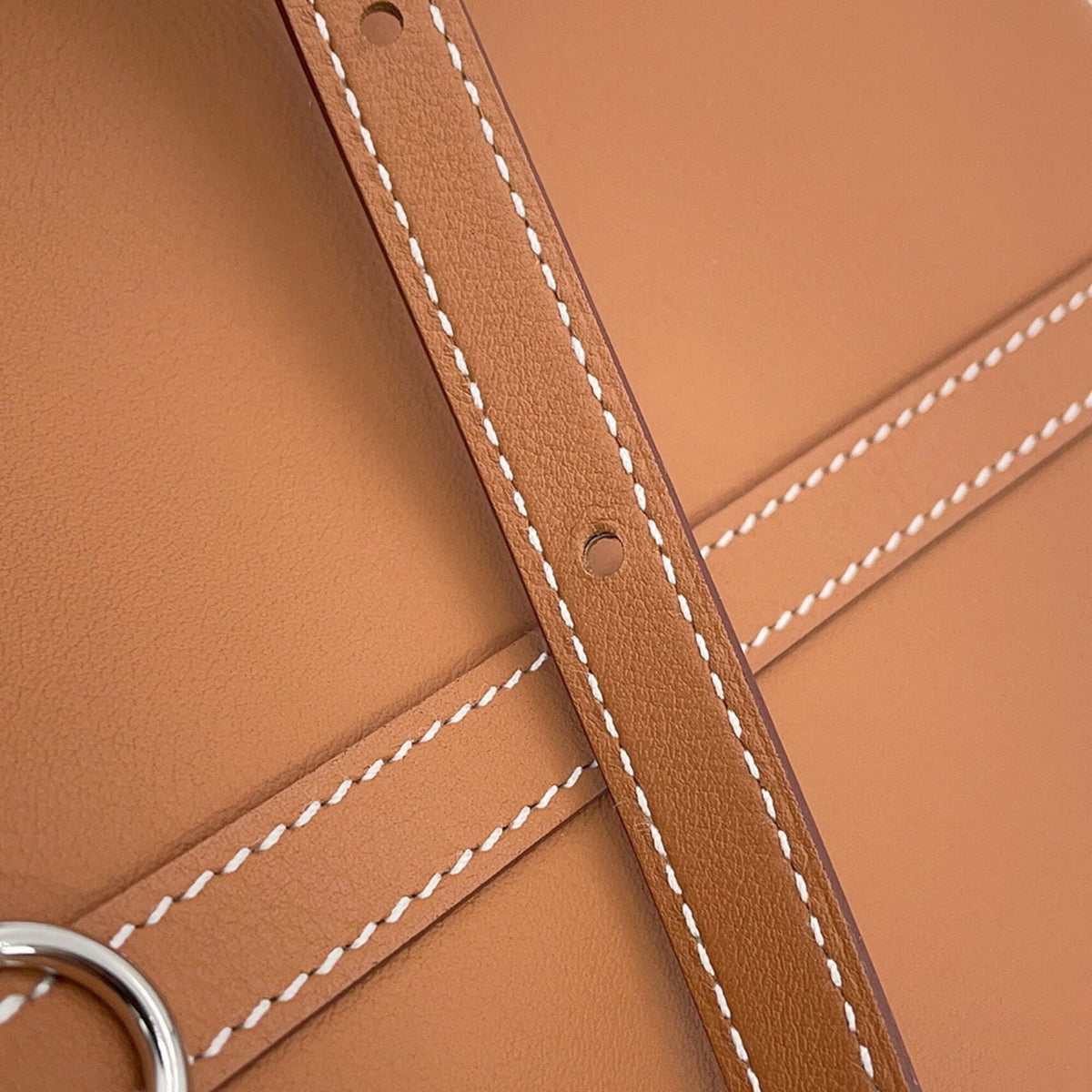 Hermes Gold Swift Leather Shoulder Bag (Pre-Owned)