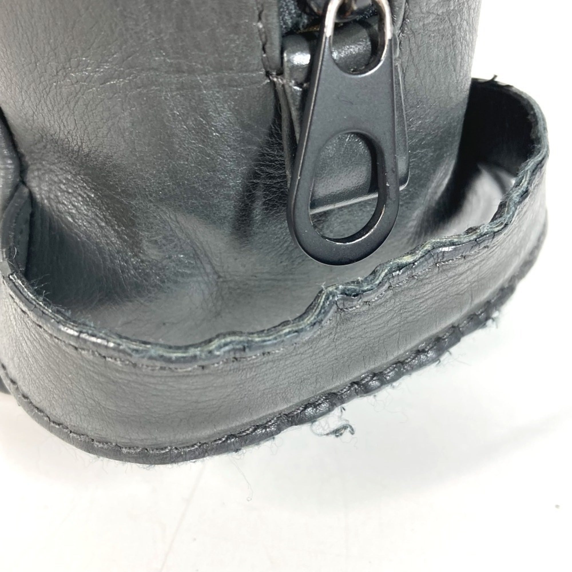 Bottega Veneta Intrecciato Dark Gray Leather Clutch Bag Handbag (Pre-Owned)