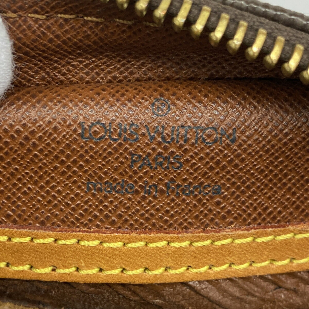 Louis Vuitton Brown Shoulder Bag (Pre-Owned)