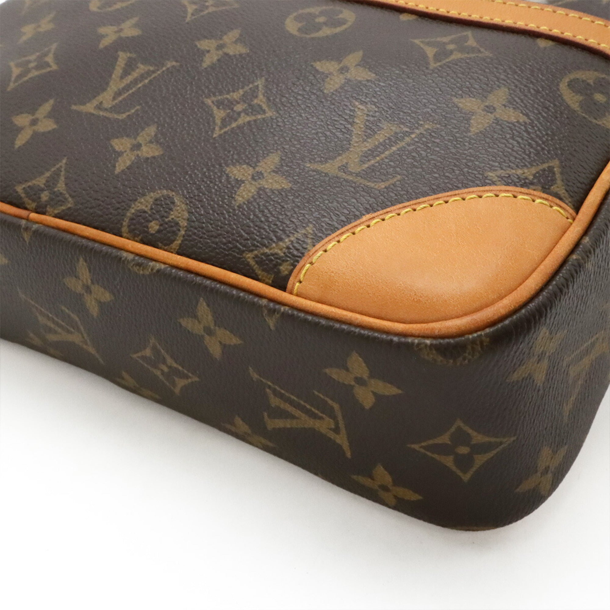 Louis Vuitton Monogram Brown Monogram Shoulder Bag (Pre-Owned)