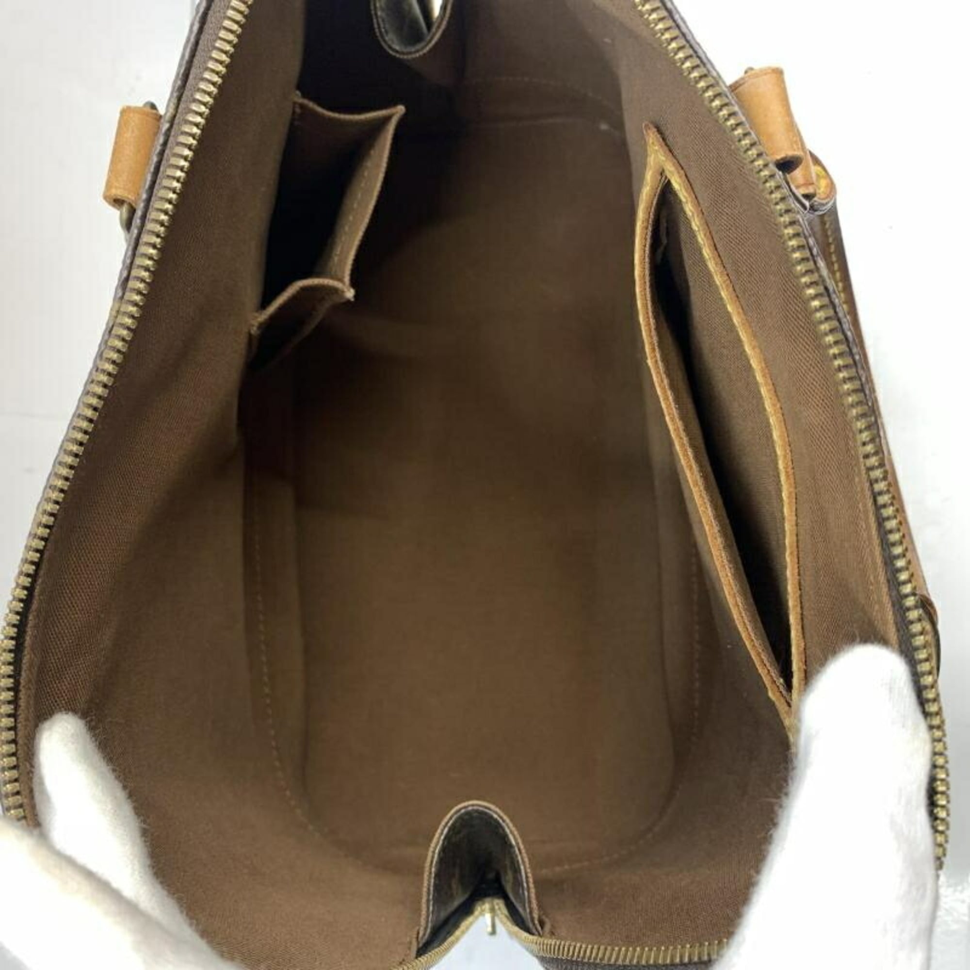 Louis Vuitton Handbag (Pre-Owned)