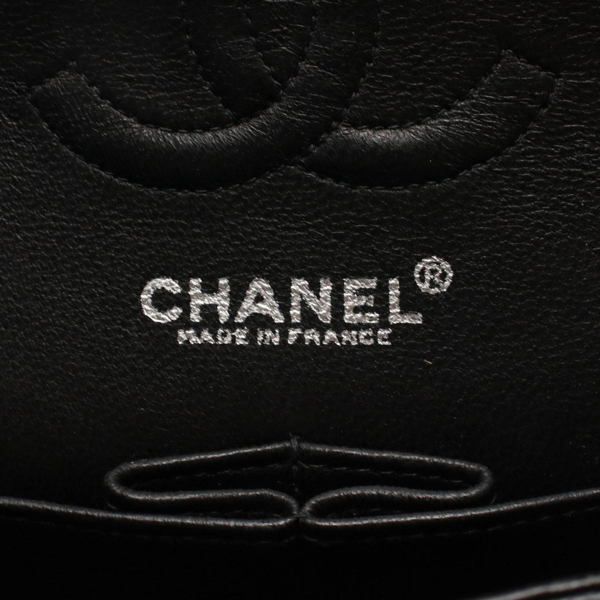 Chanel Black Grained Calfskin Handbag Shoulder Bag (Pre-Owned)