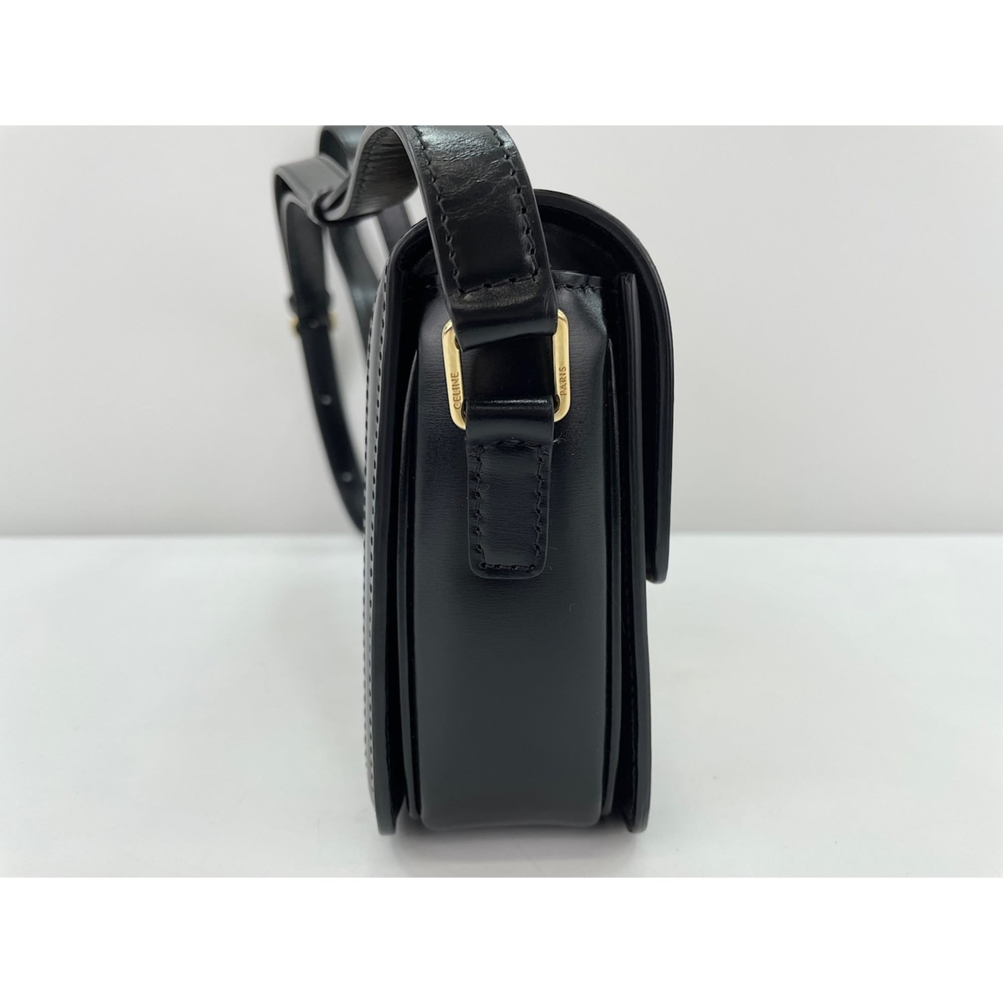 Celine Black Shoulder Bag (Pre-Owned)