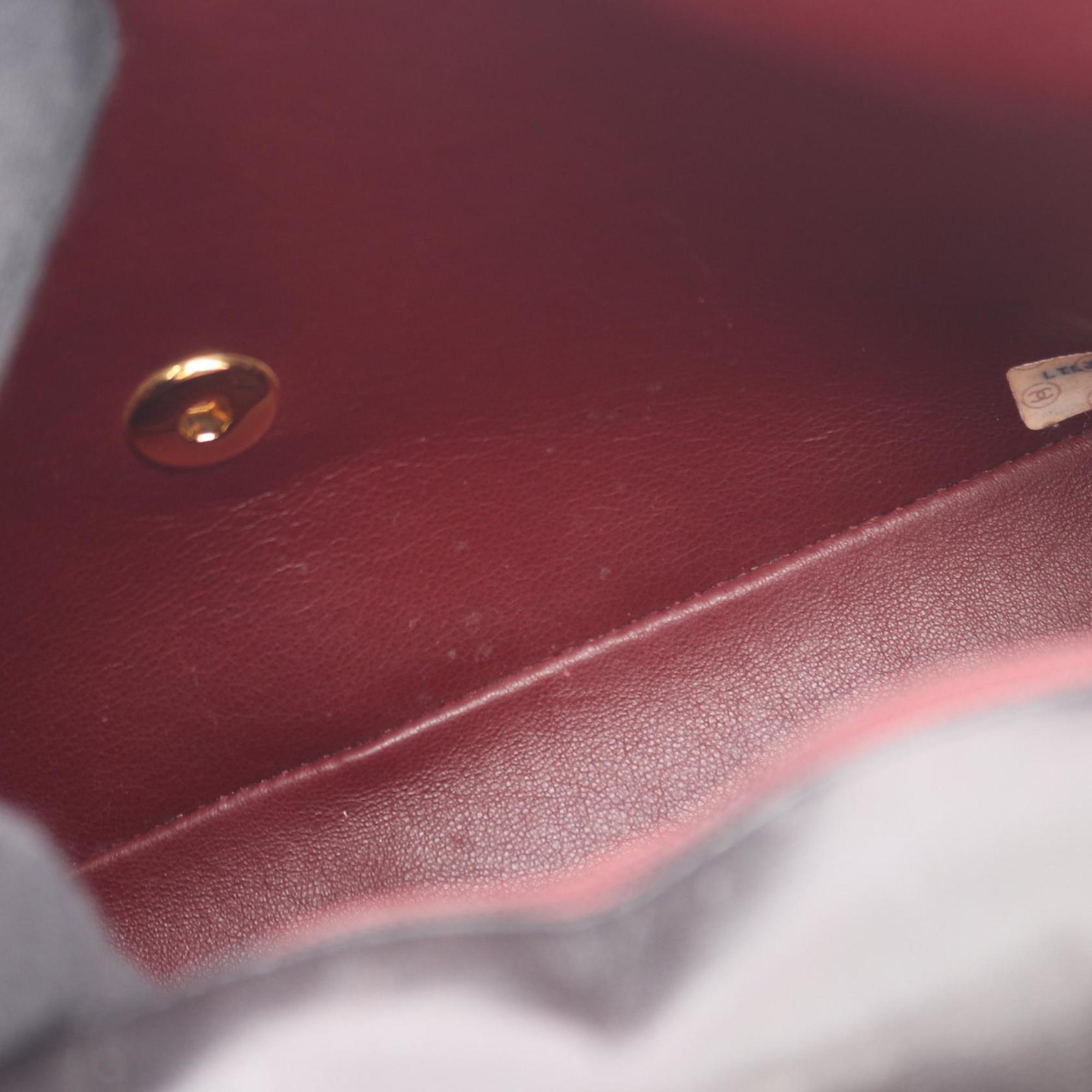 Chanel Black Leather Shoulder Bag (Pre-Owned)