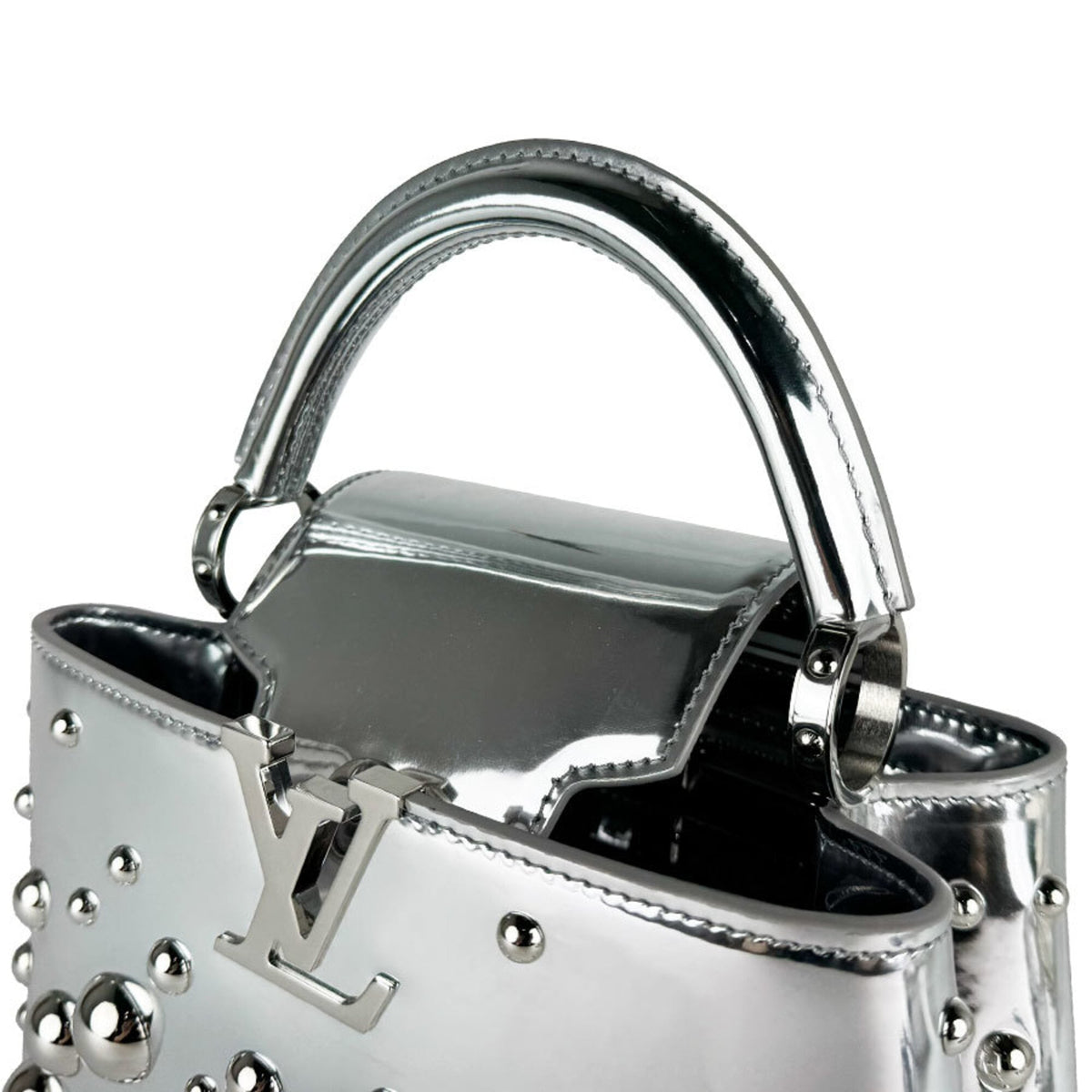 Louis Vuitton Silver Patent Leather Handbag Shoulder Bag (Pre-Owned)