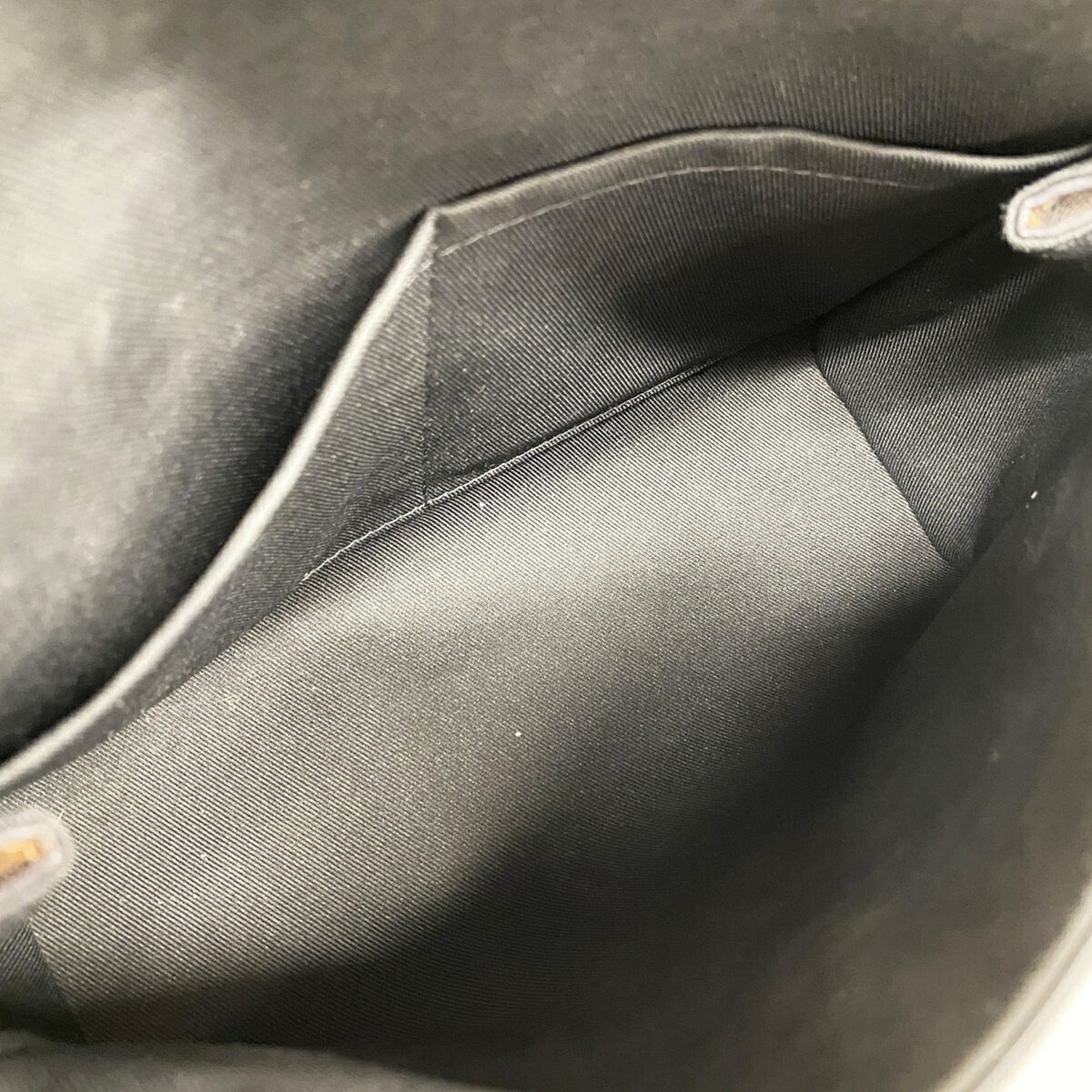 Louis Vuitton Ebene Noir Handbag (Pre-Owned)