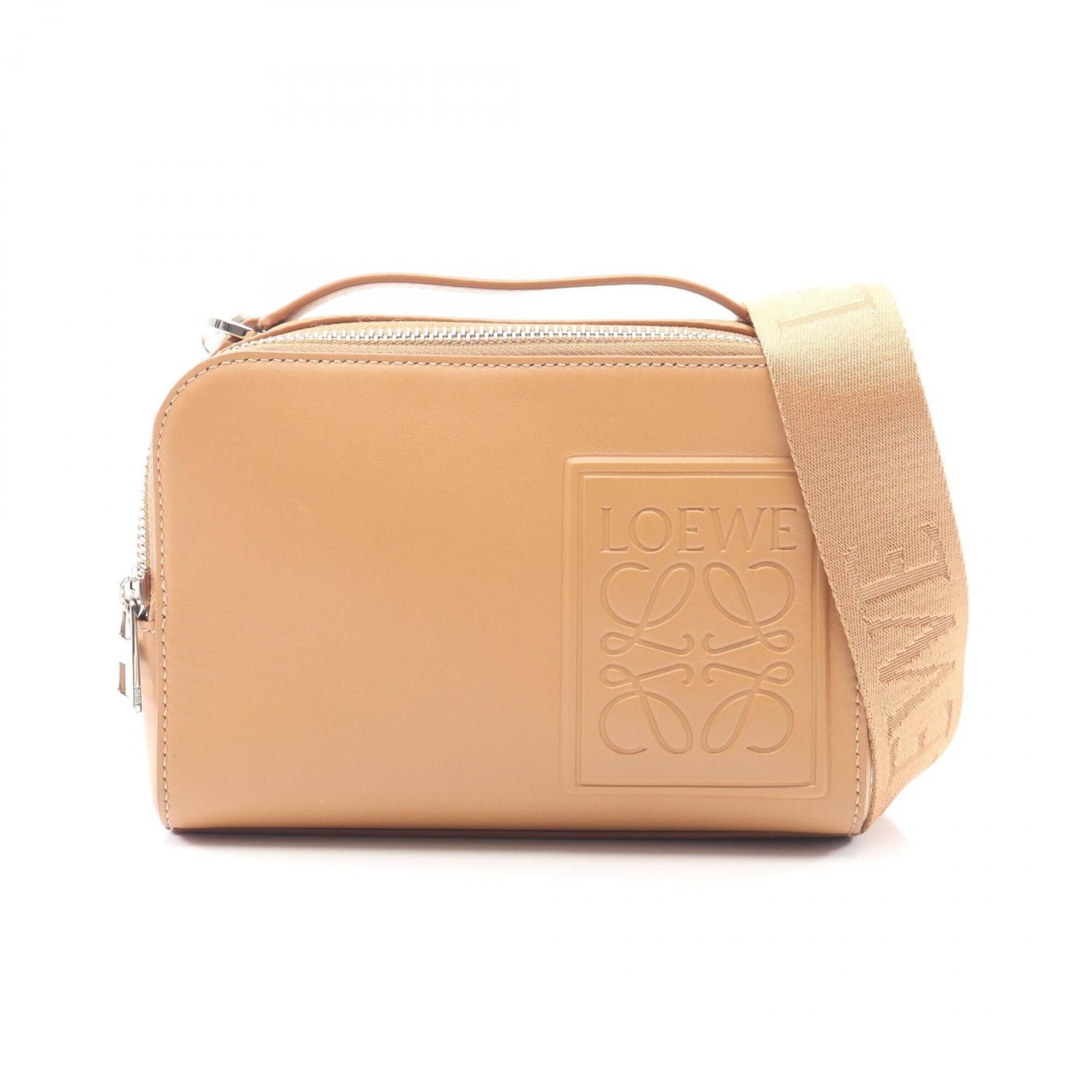 Loewe Beige Leather Handbag (Pre-Owned)