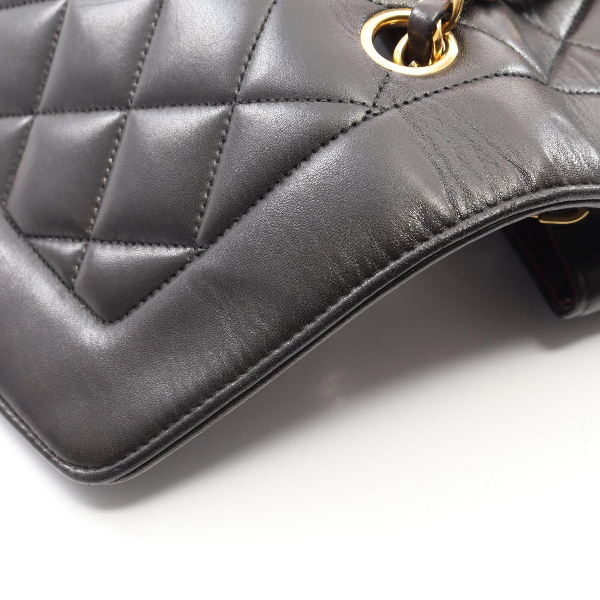 Chanel Matelasse Black Leather Handbag Shoulder Bag (Pre-Owned)