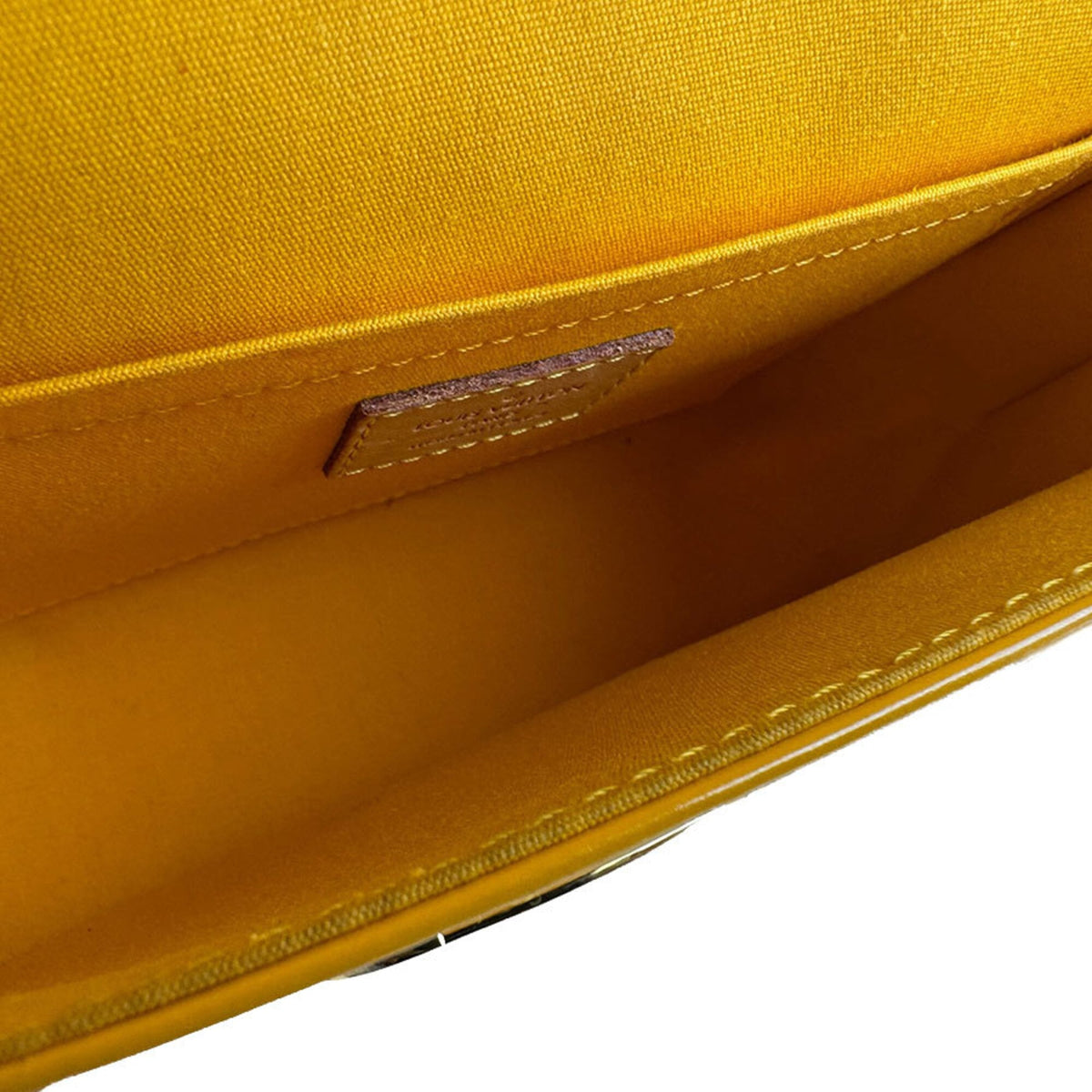 Louis Vuitton Jaune Monogram Vernis Shoulder Bag (Pre-Owned)
