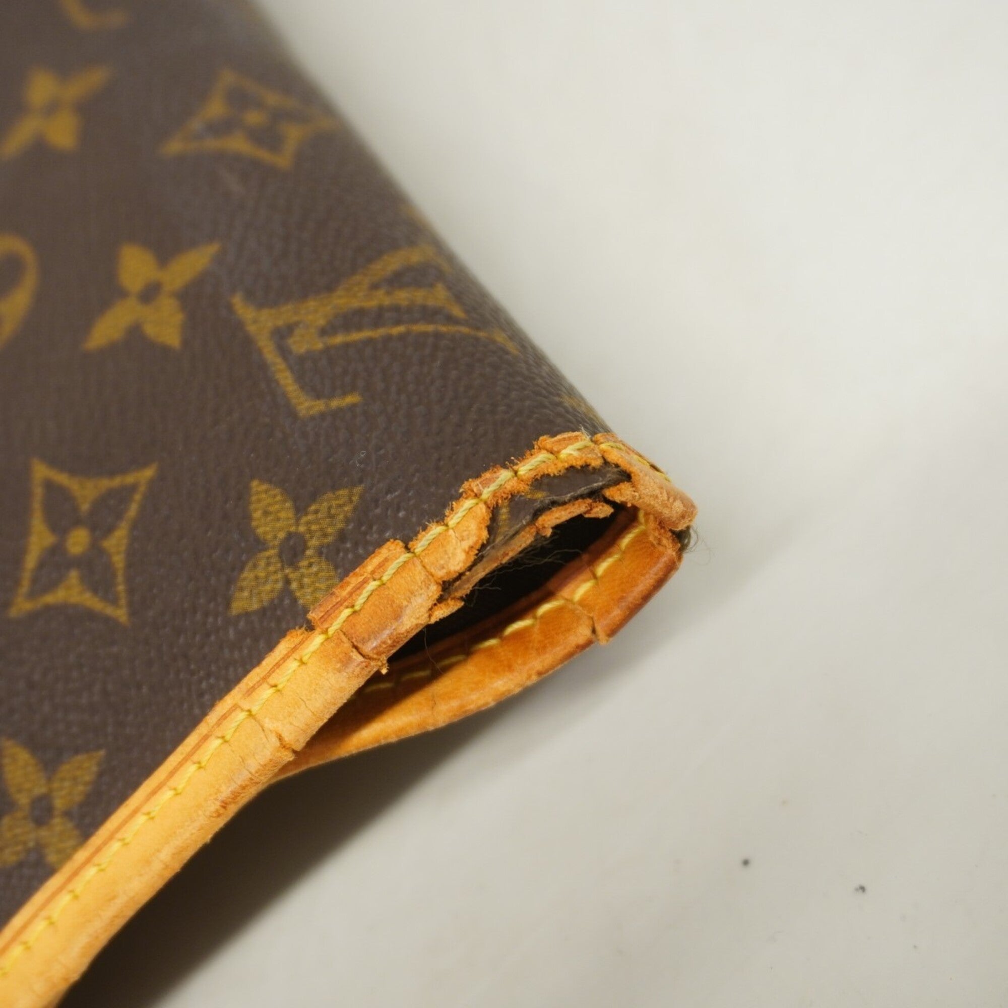 Louis Vuitton Brown Garment Case (Pre-Owned)