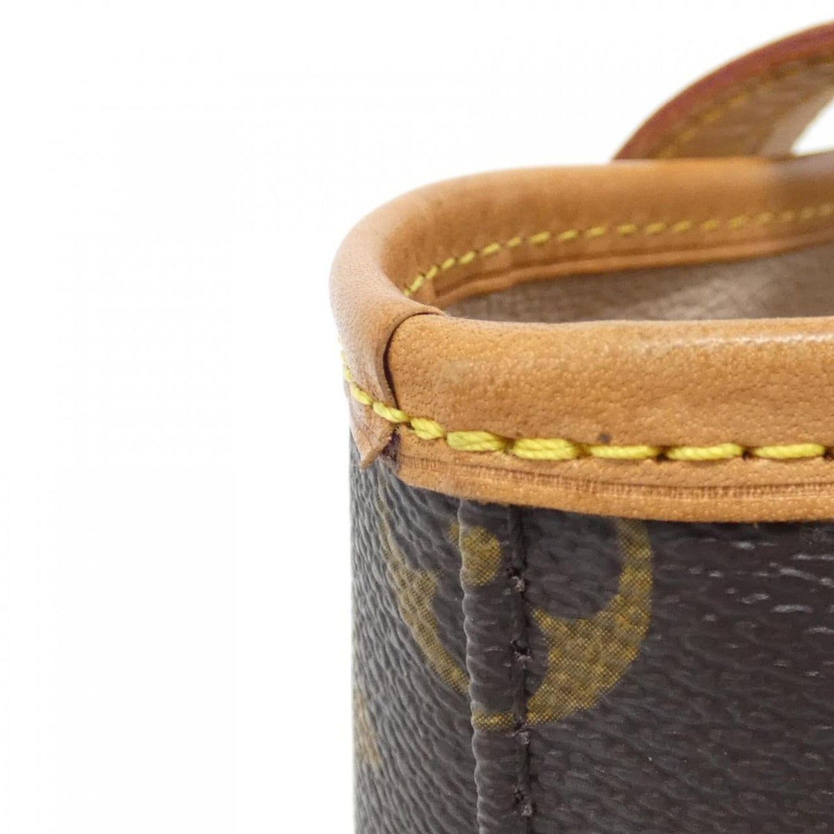 Louis Vuitton Marron Coated Canvas Pouch Shoulder Bag (Pre-Owned)