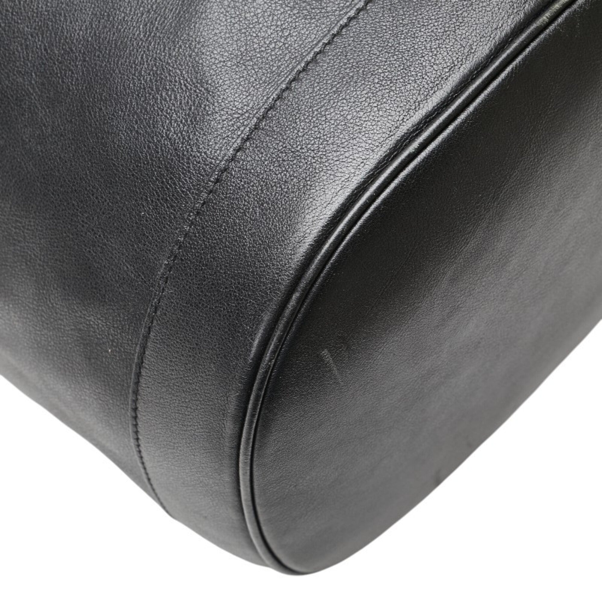 Gucci Black Leather Shoulder Bag Sling Bag (Pre-Owned)