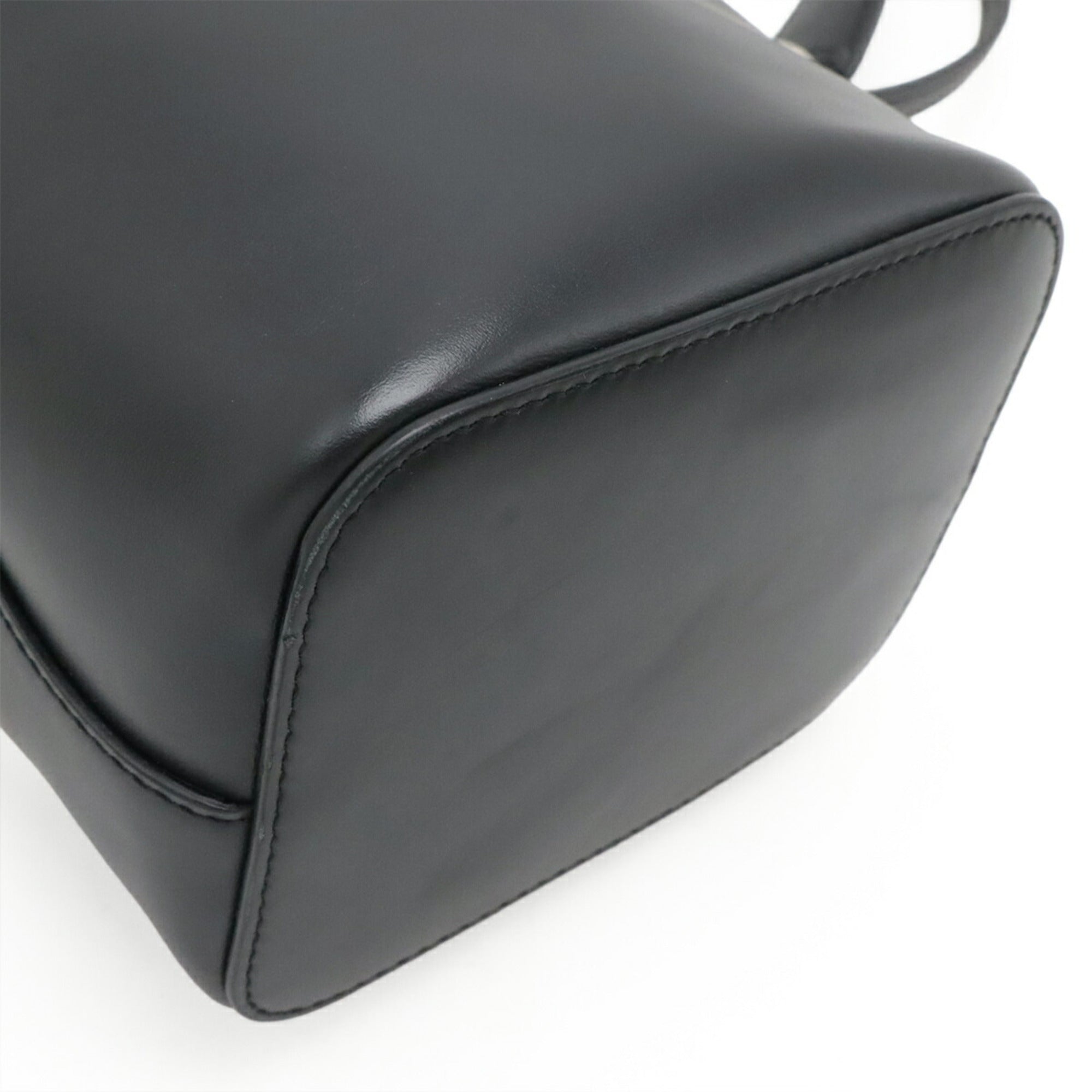 Fendi Black Leather Handbag Shoulder Bag (Pre-Owned)