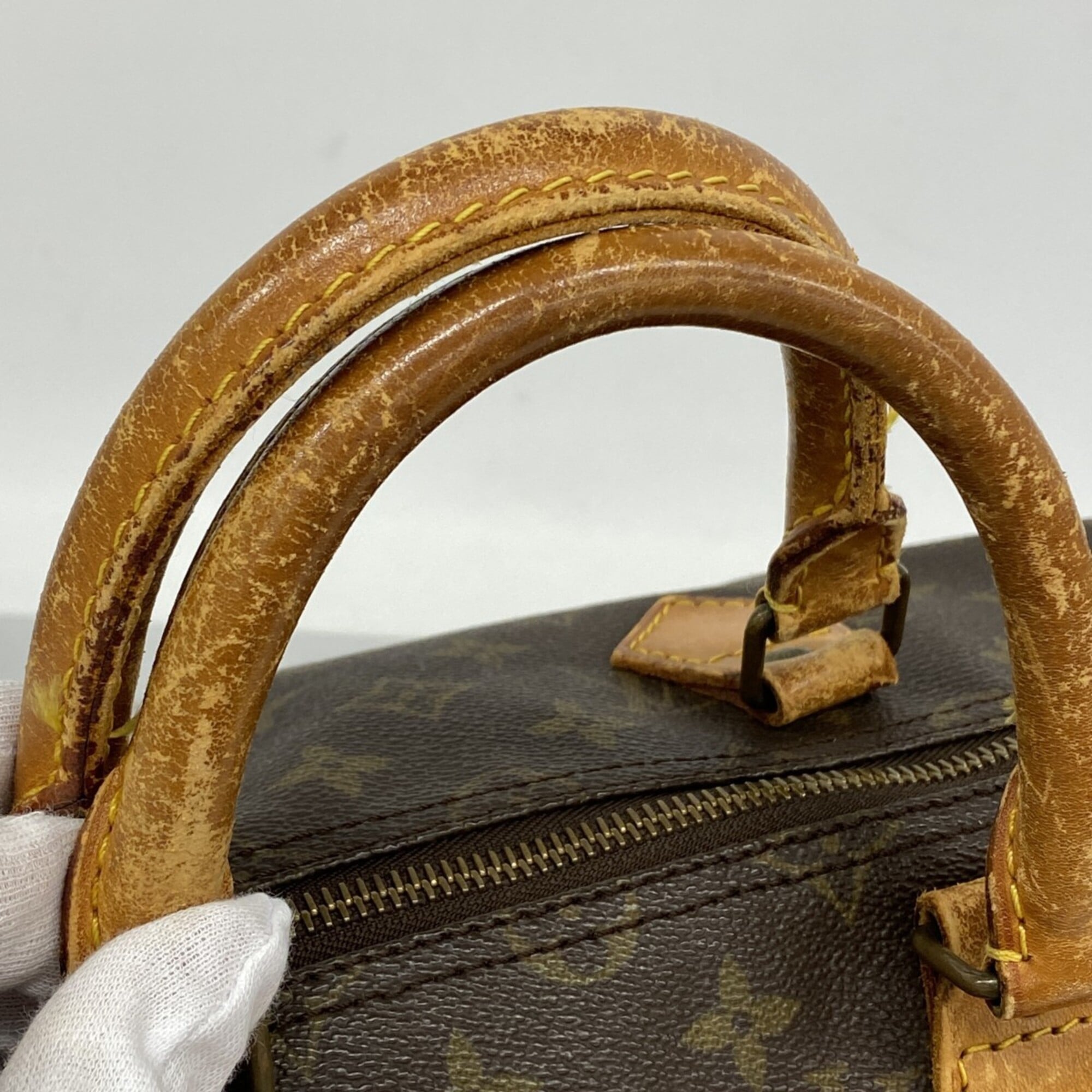 Louis Vuitton Brown Handbag (Pre-Owned)